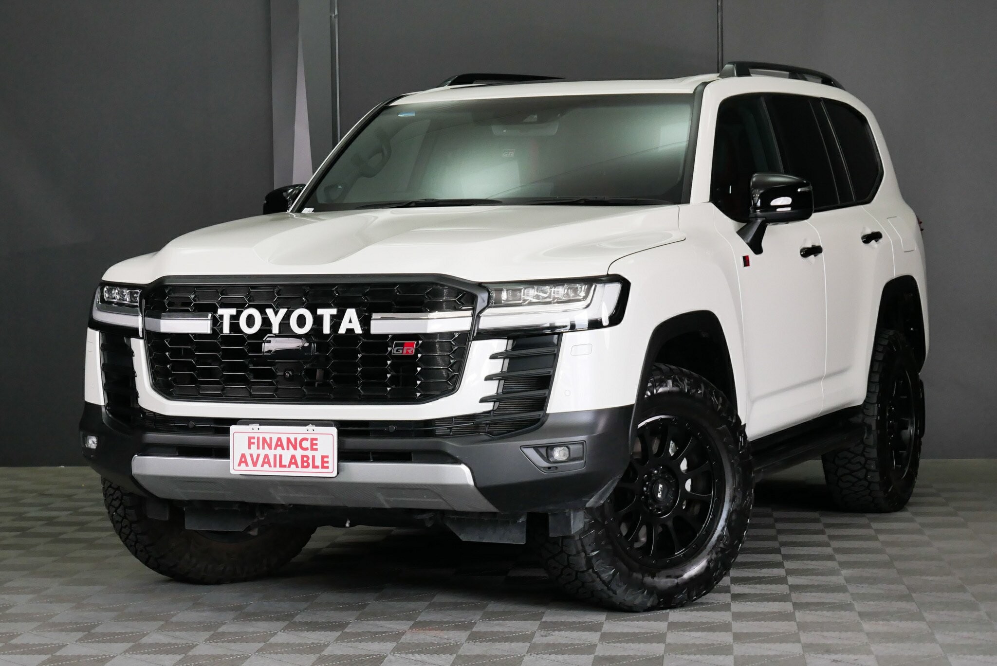 Toyota Landcruiser image 3