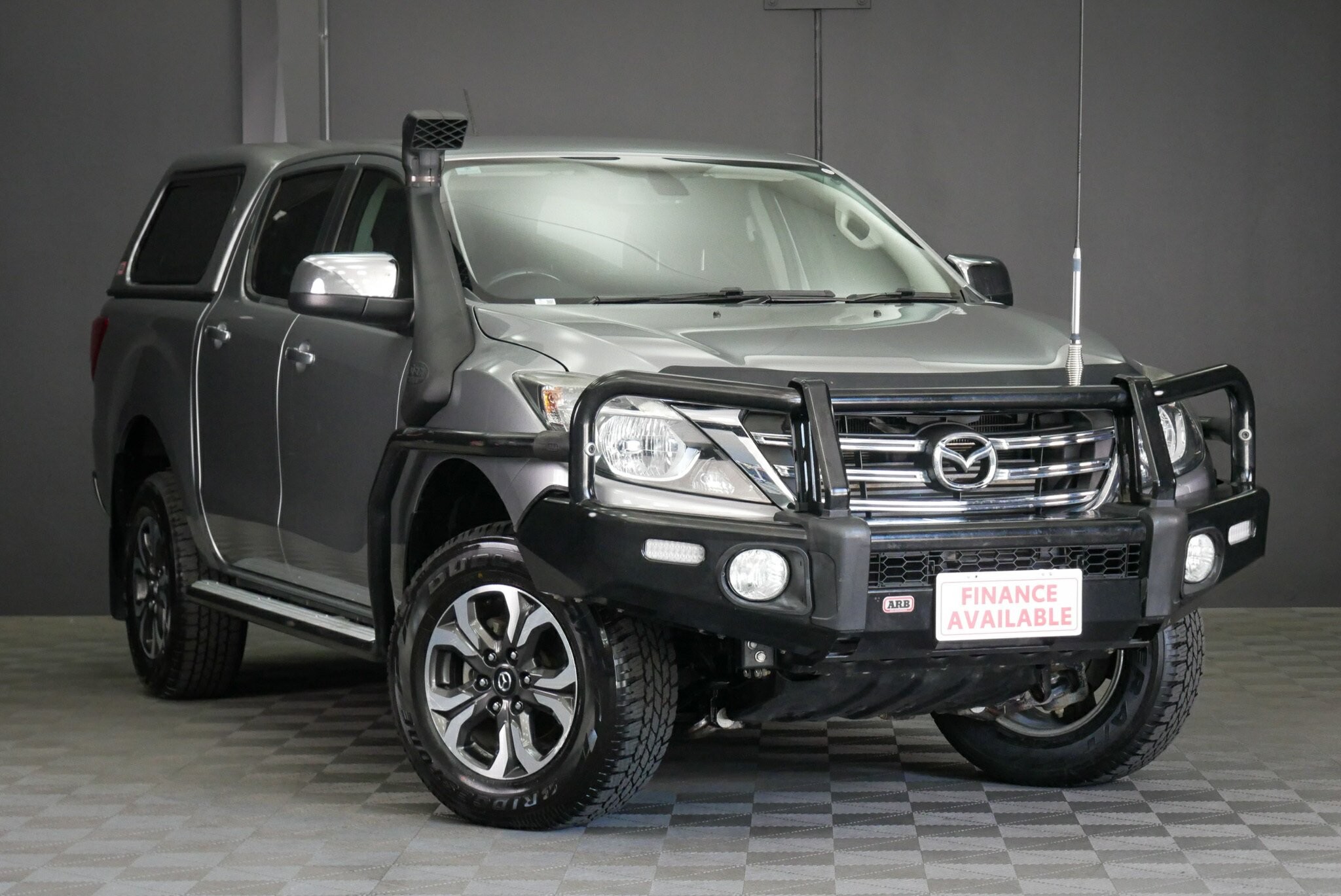 Mazda Bt-50 image 1