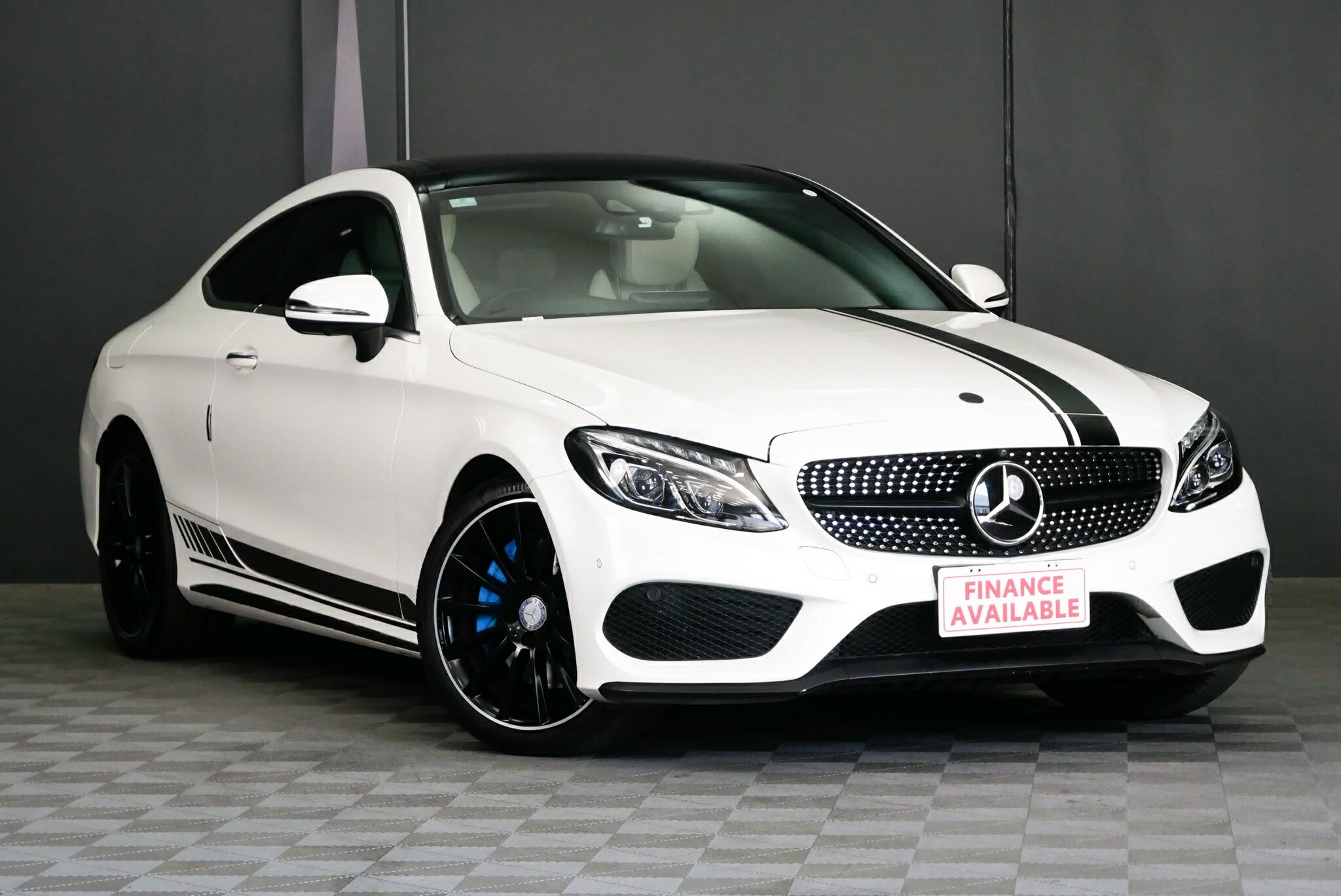 Mercedes Benz C-class image 1