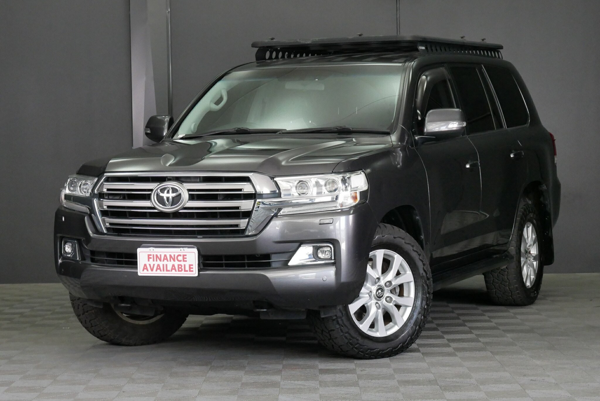 Toyota Landcruiser image 3