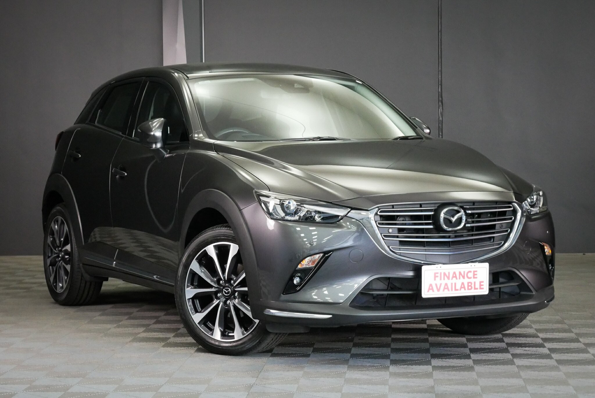 Mazda Cx-3 image 1