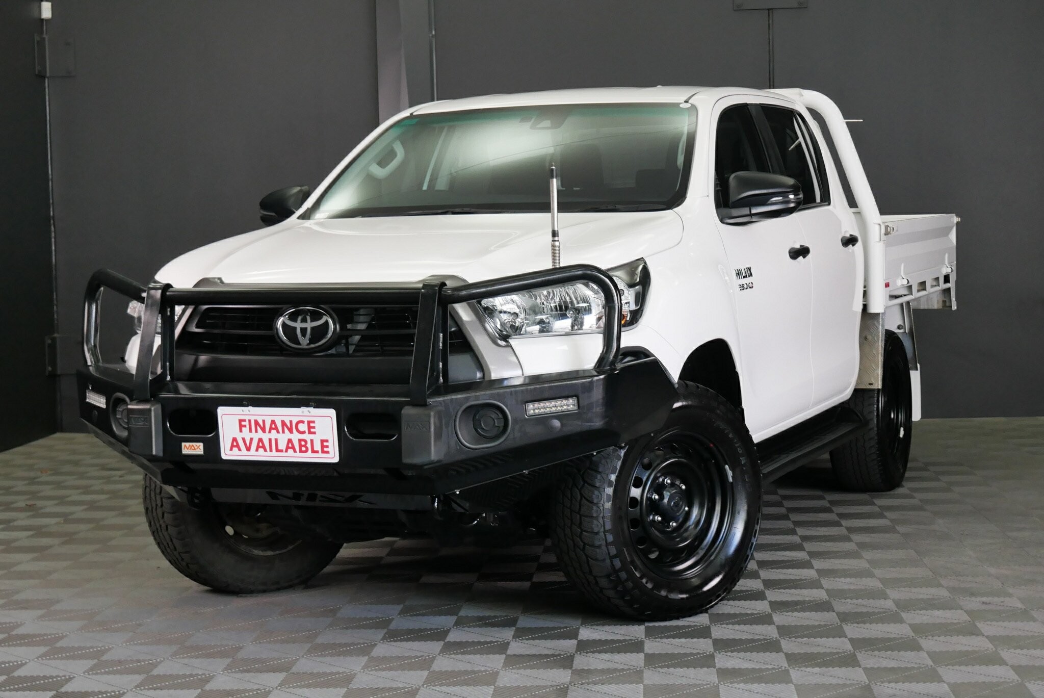 Toyota Hilux image 3