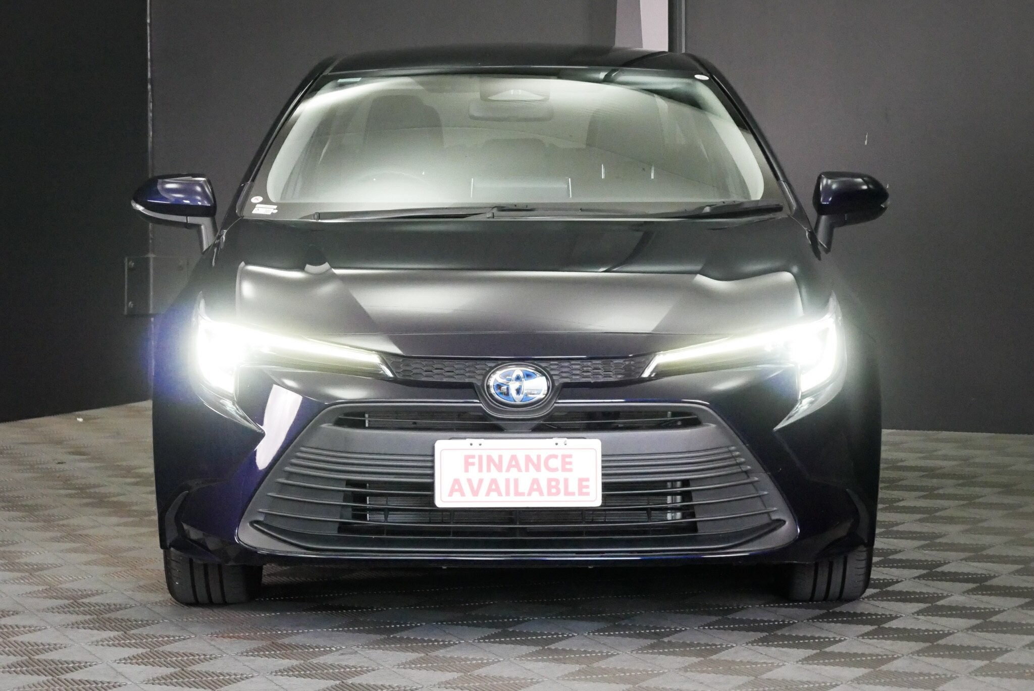 Toyota Corolla image 2