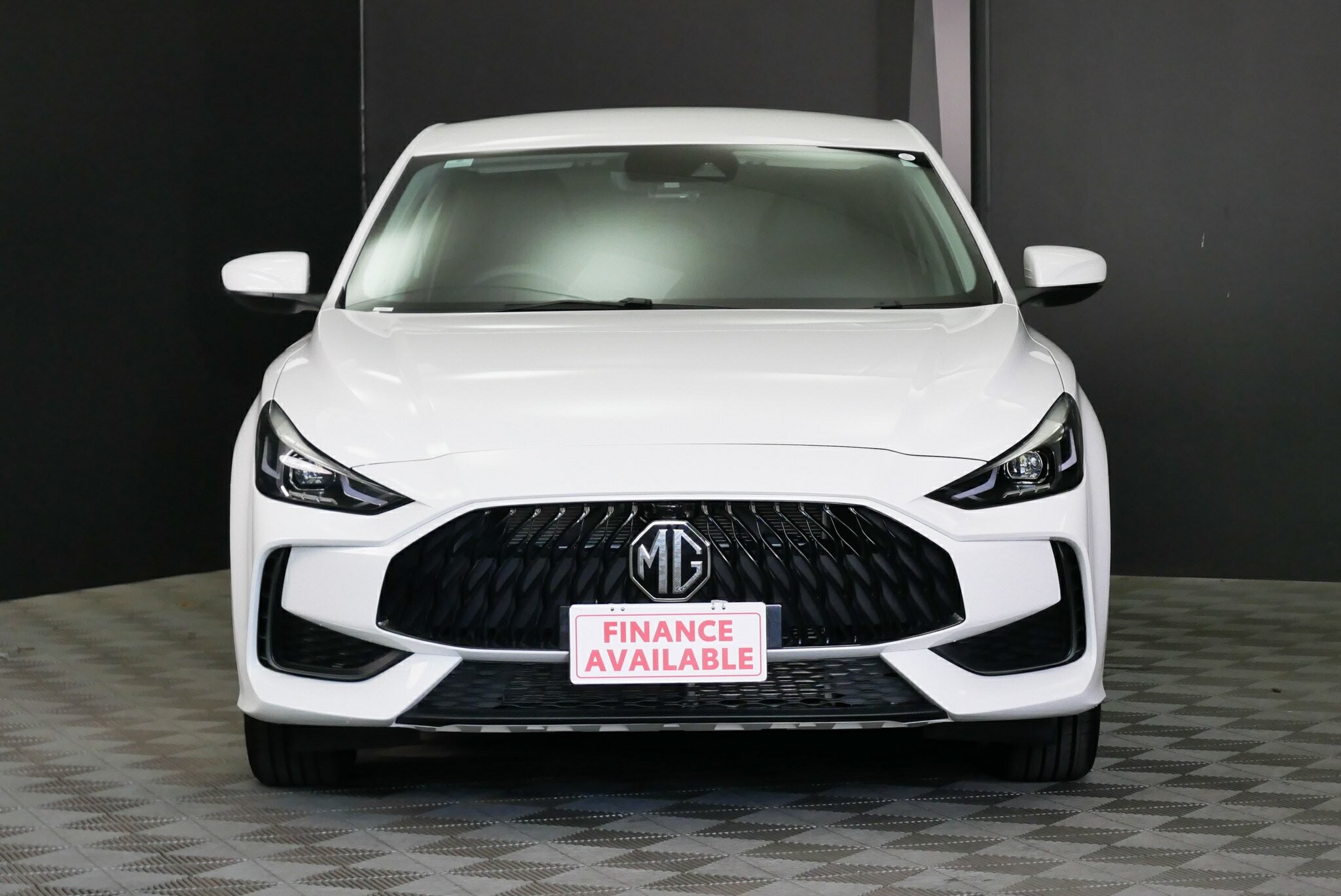 MG Mg5 image 2