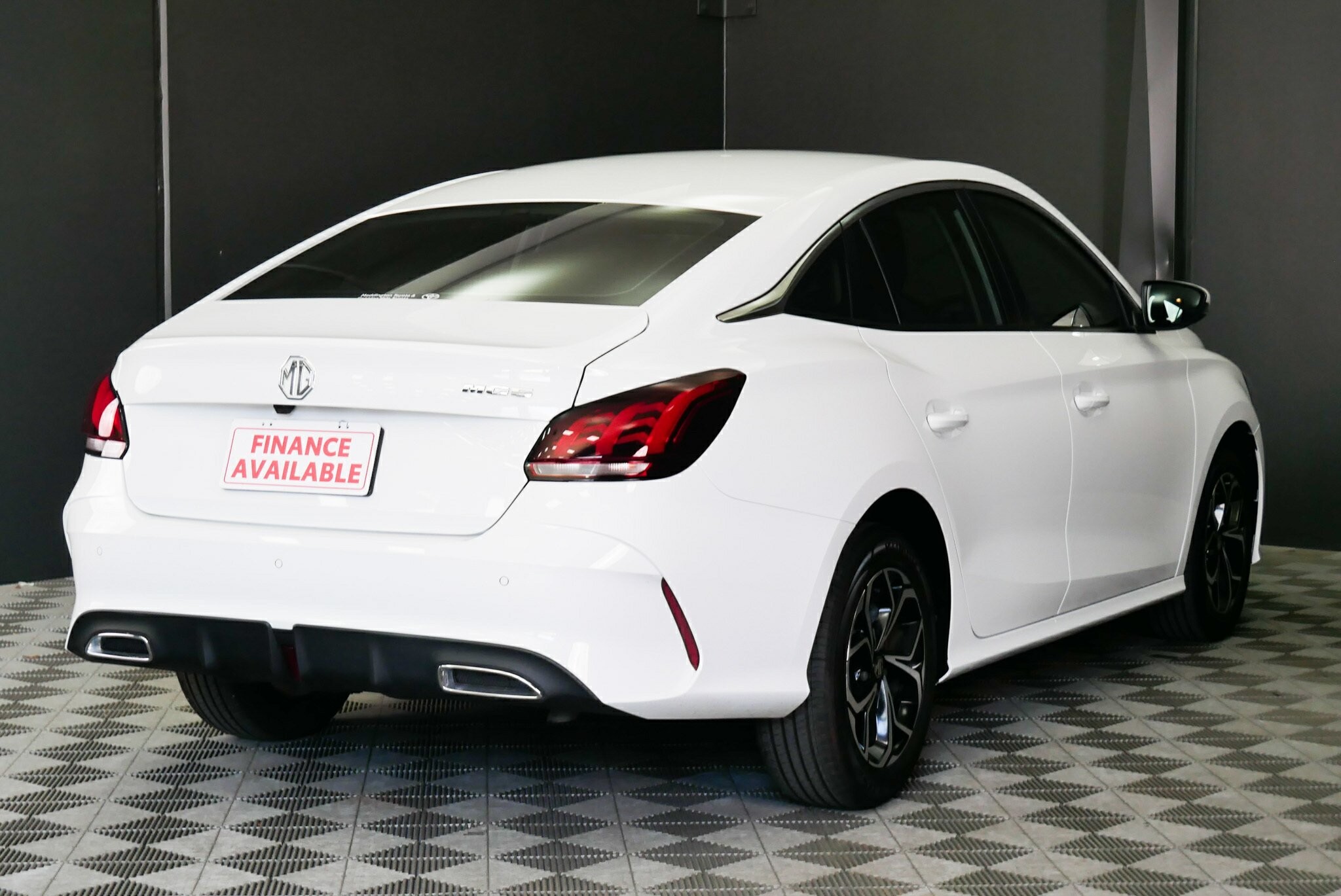 MG Mg5 image 4