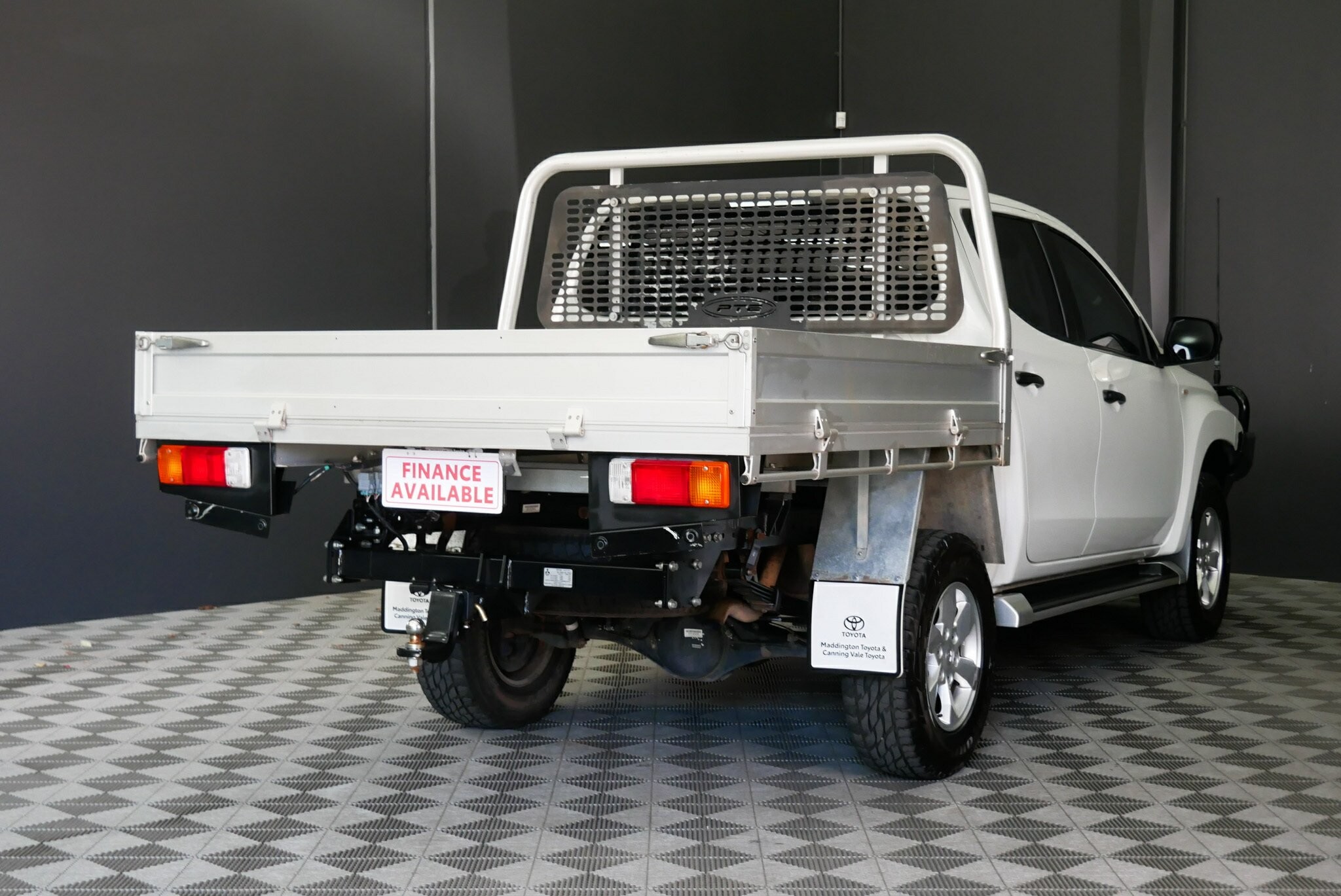 Mitsubishi Triton image 4