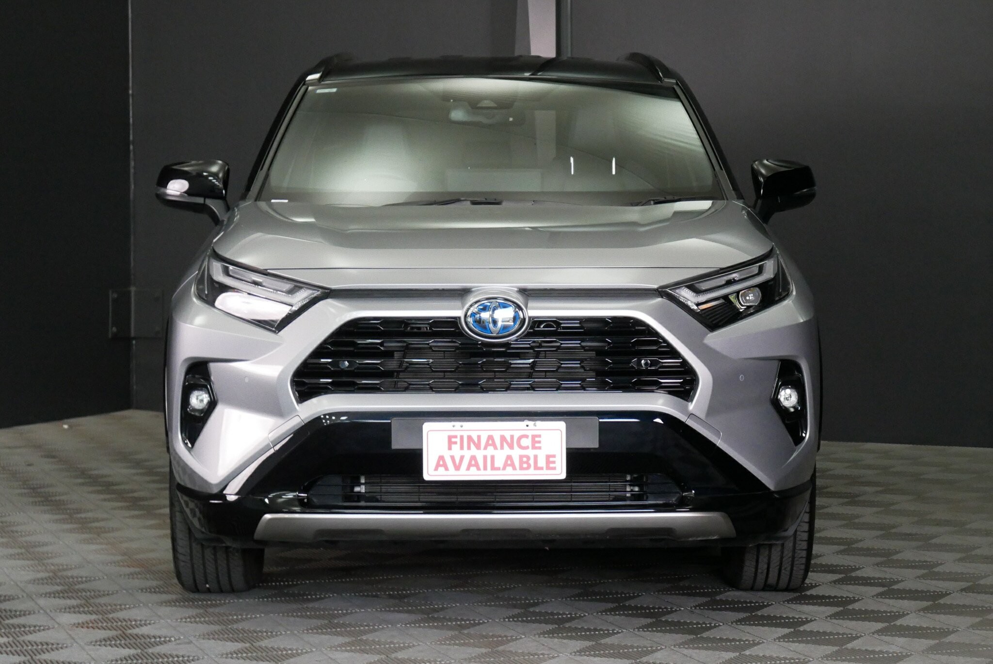 Toyota Rav4 image 2