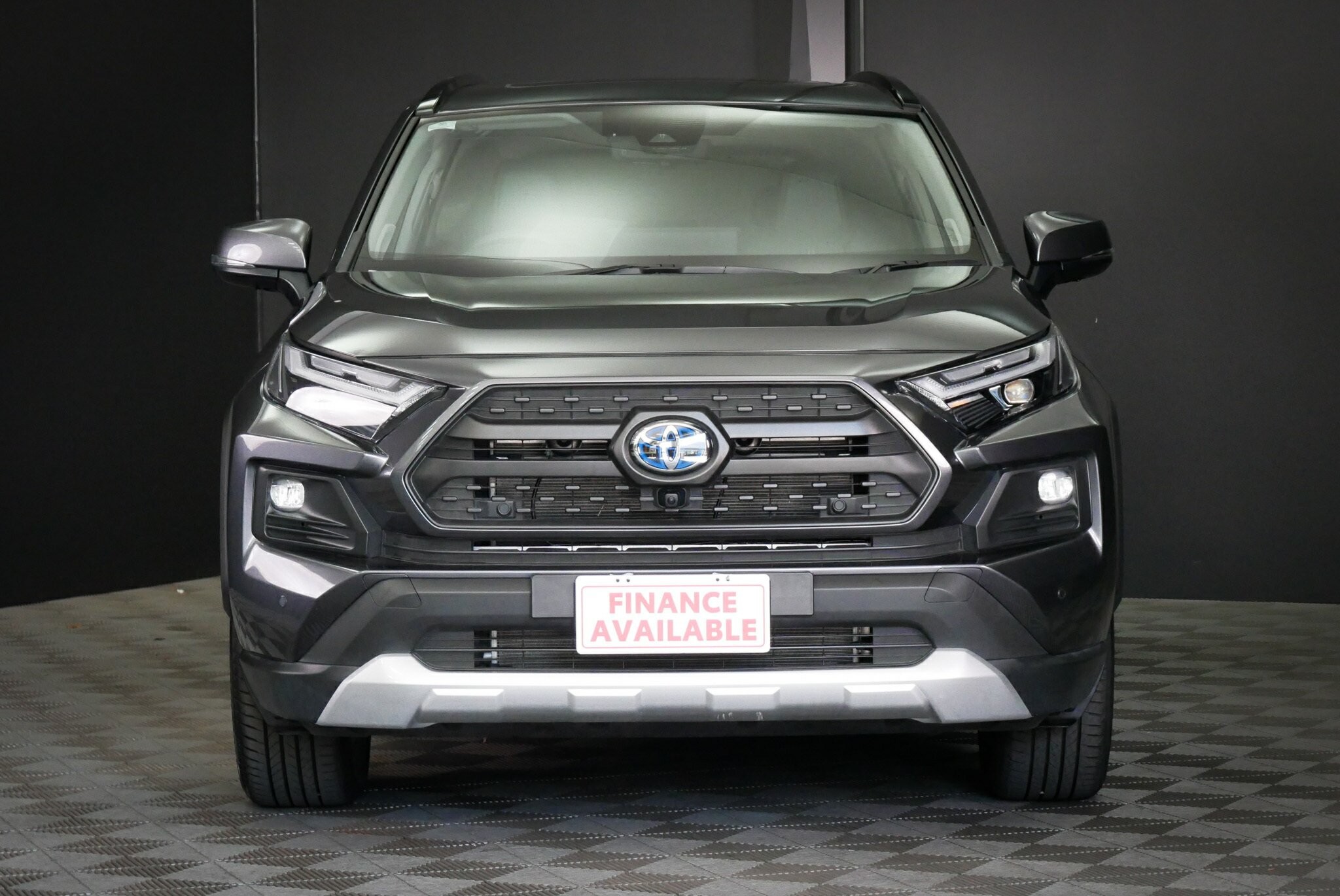 Toyota Rav4 image 2