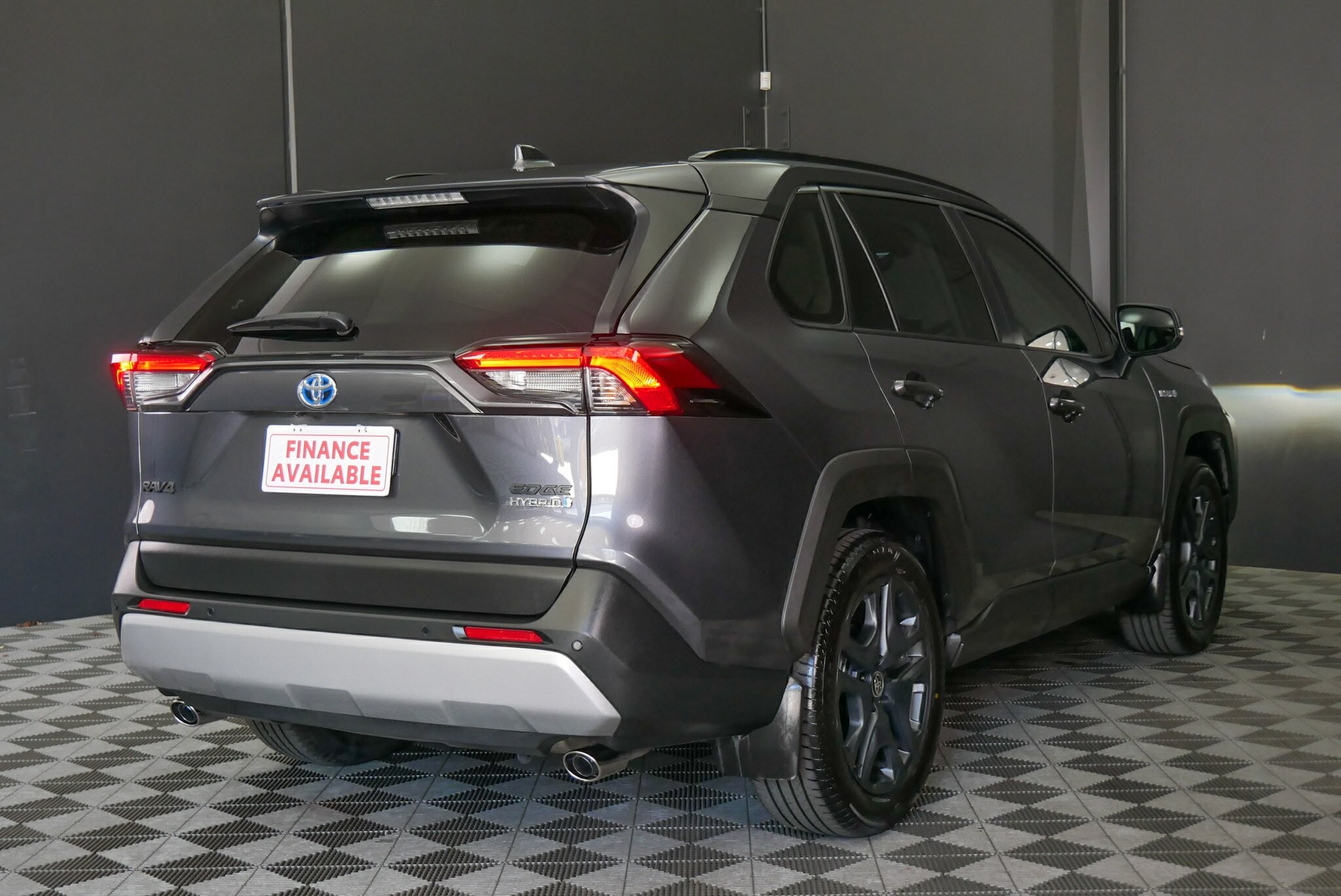 Toyota Rav4 image 4