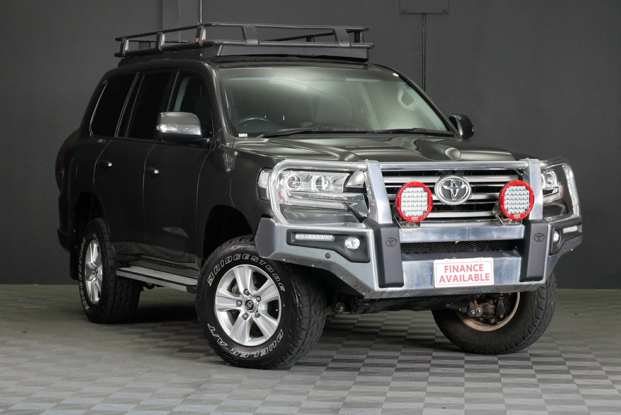 Toyota Landcruiser image 1