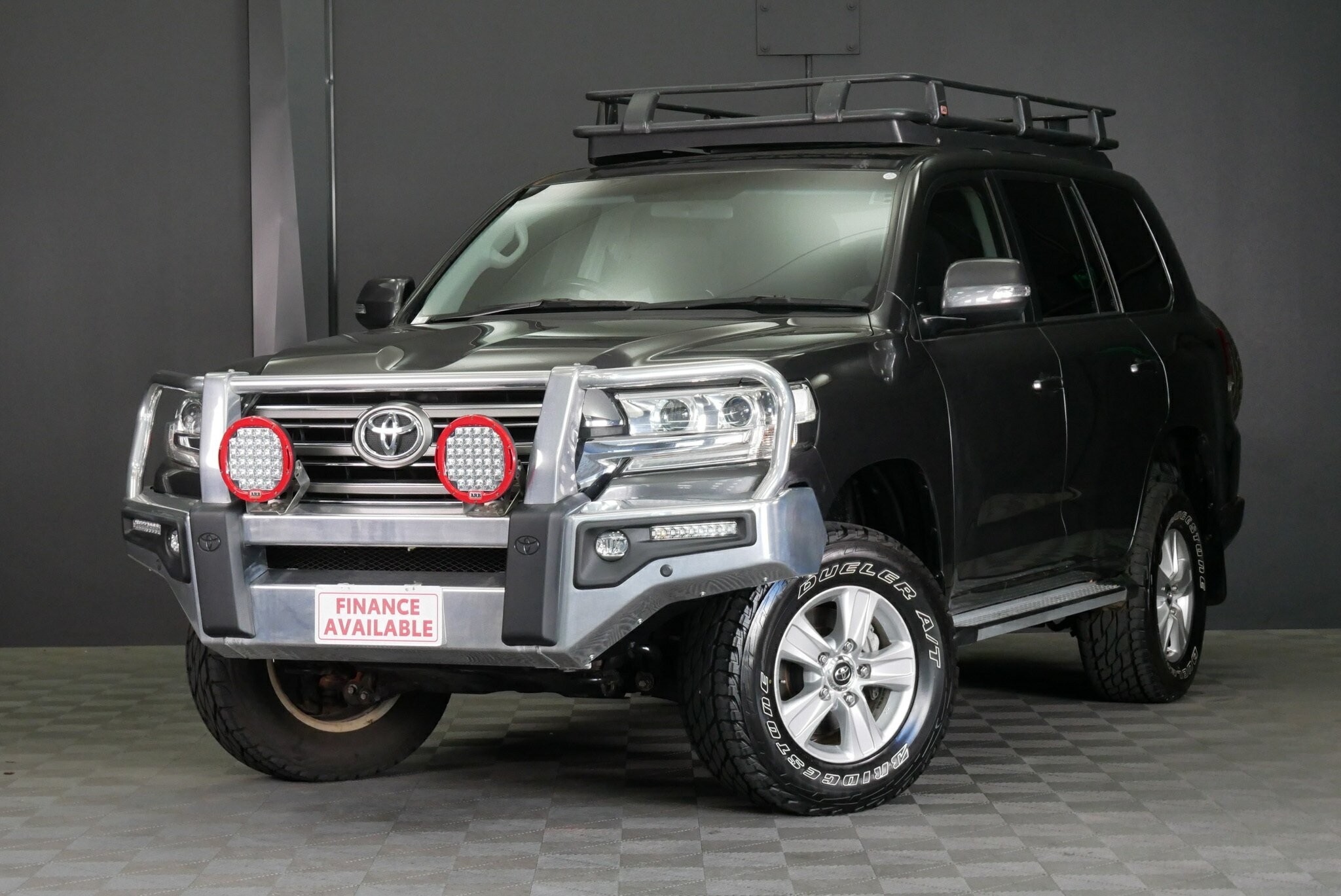 Toyota Landcruiser image 3
