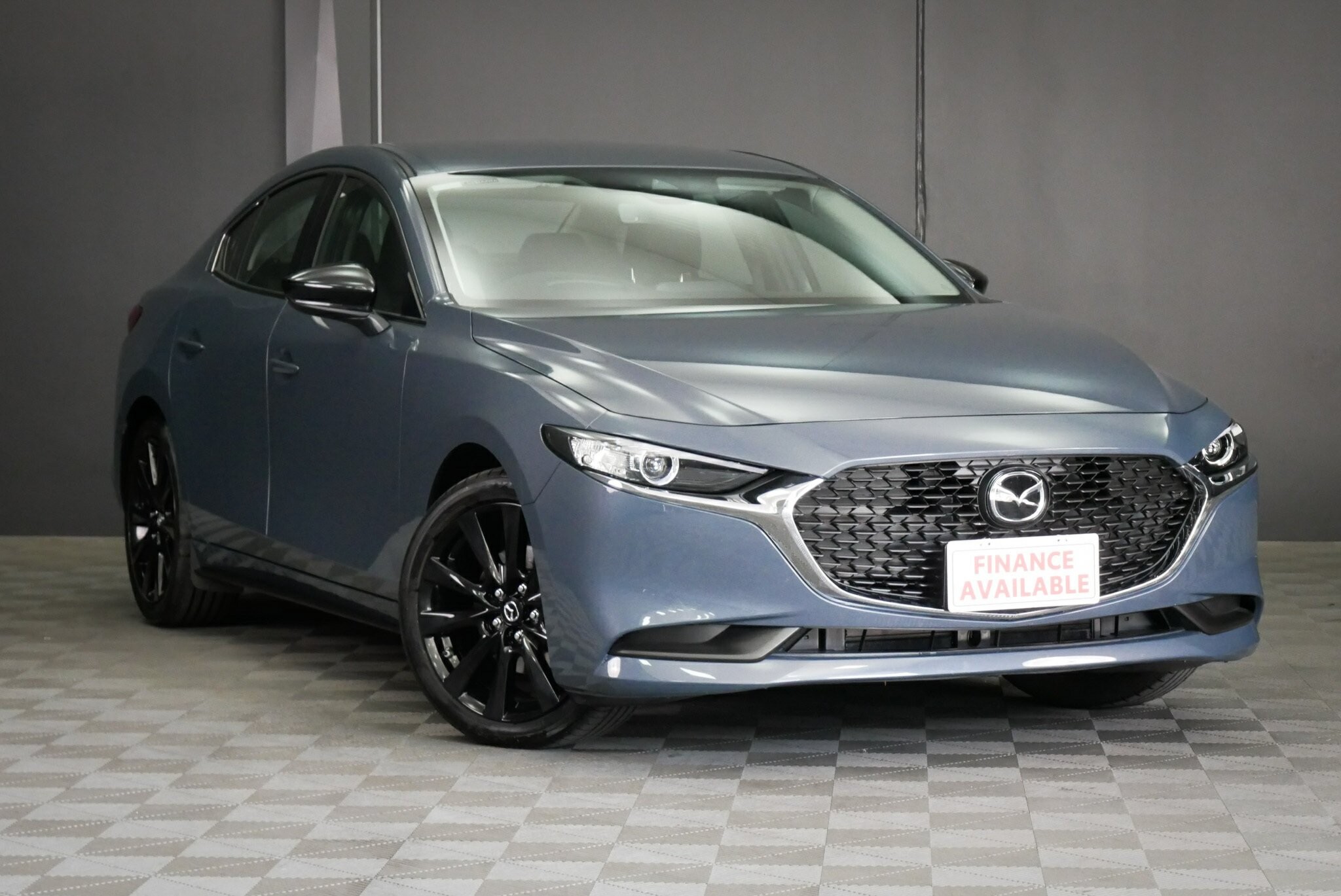 Mazda 3 image 1