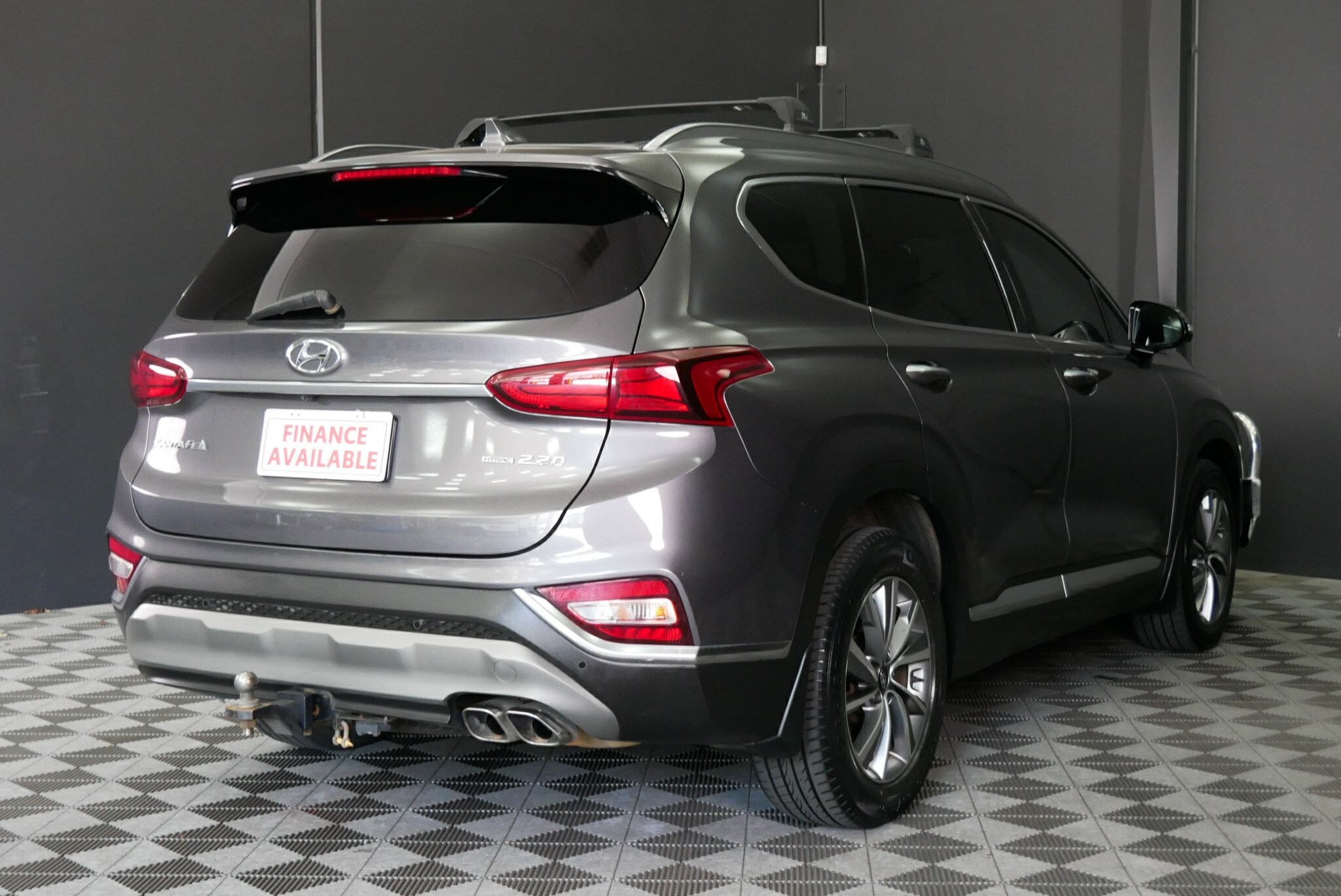 Hyundai Santa Fe image 4