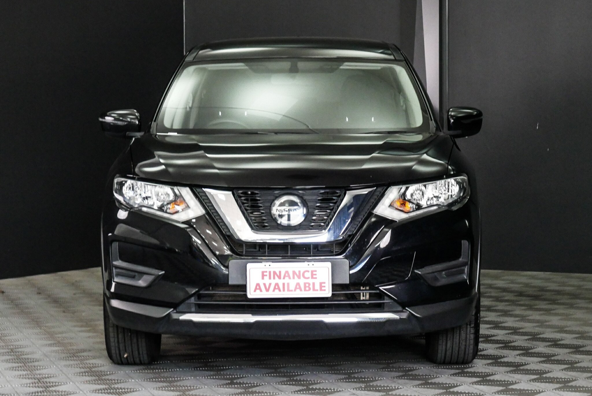 Nissan X-trail image 2