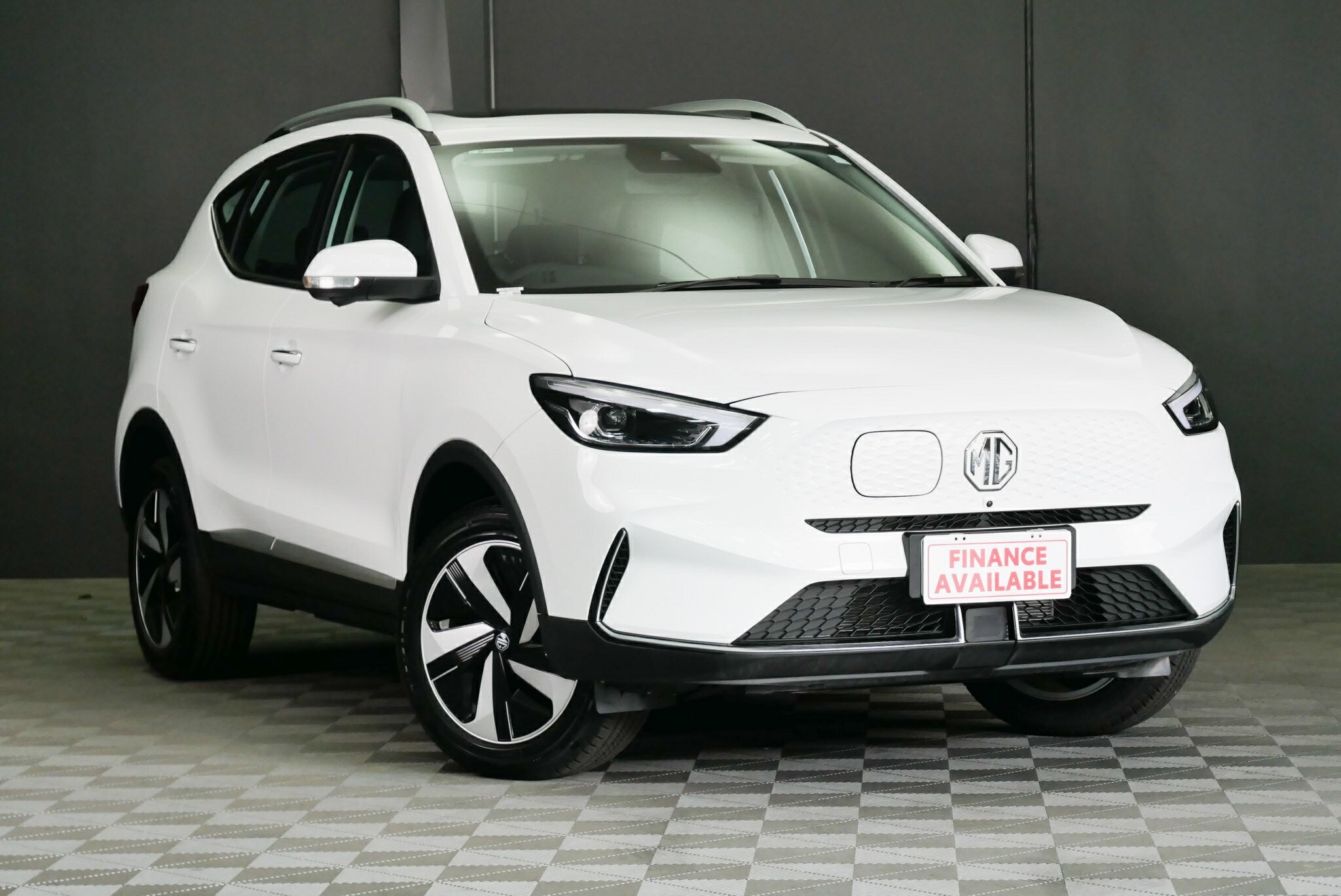 MG Zs Ev image 1