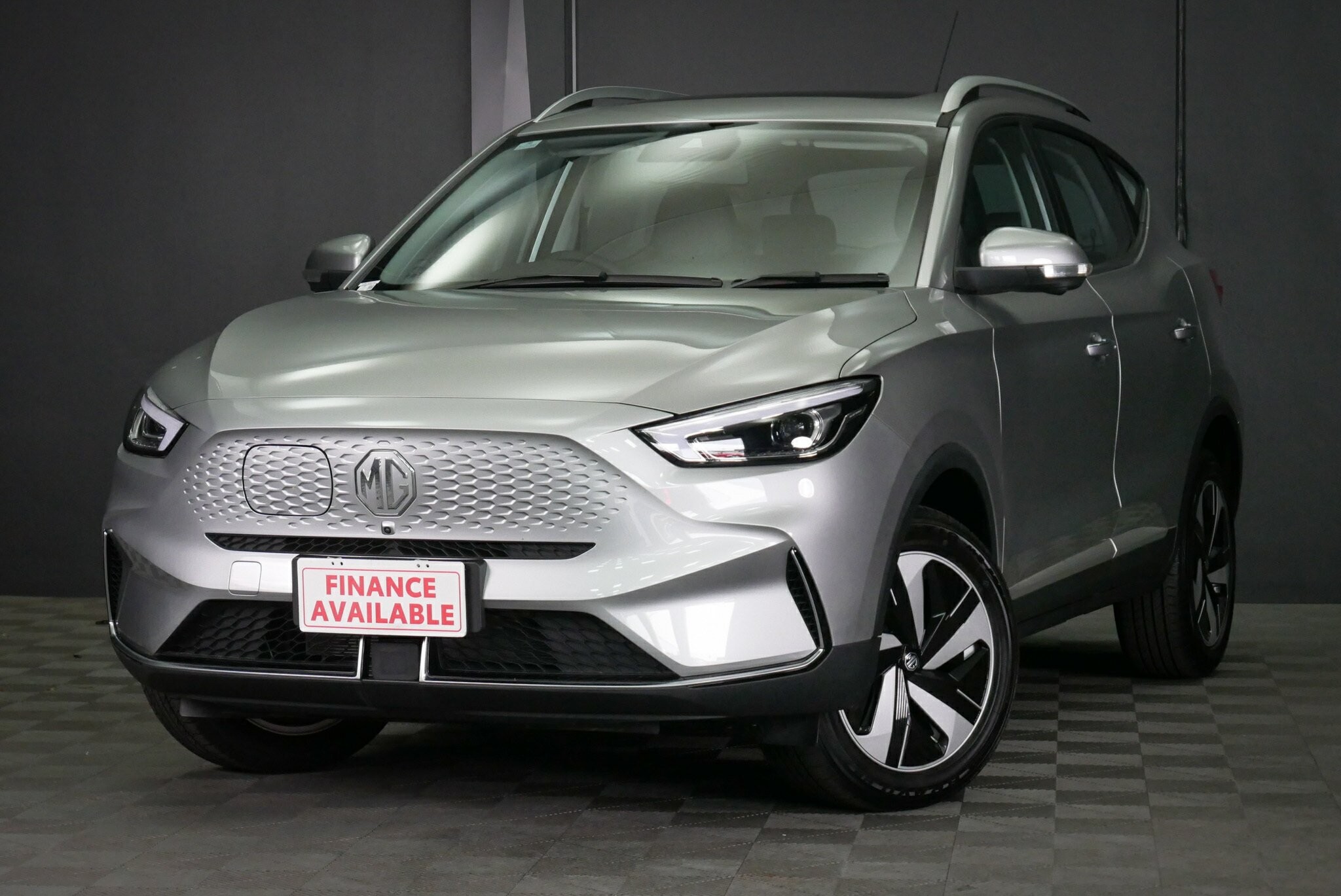 MG Zs Ev Essence image 3