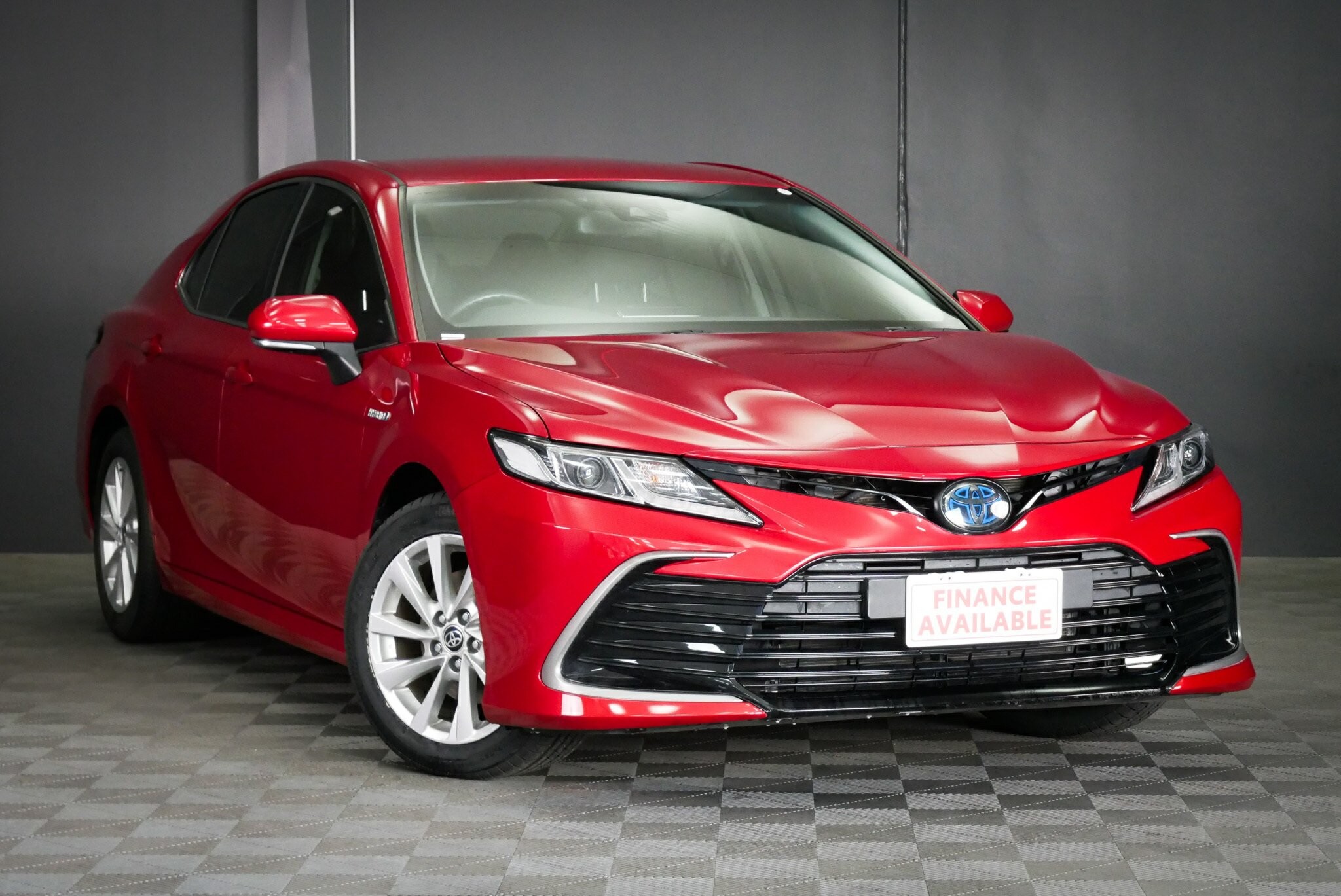 Toyota Camry image 1