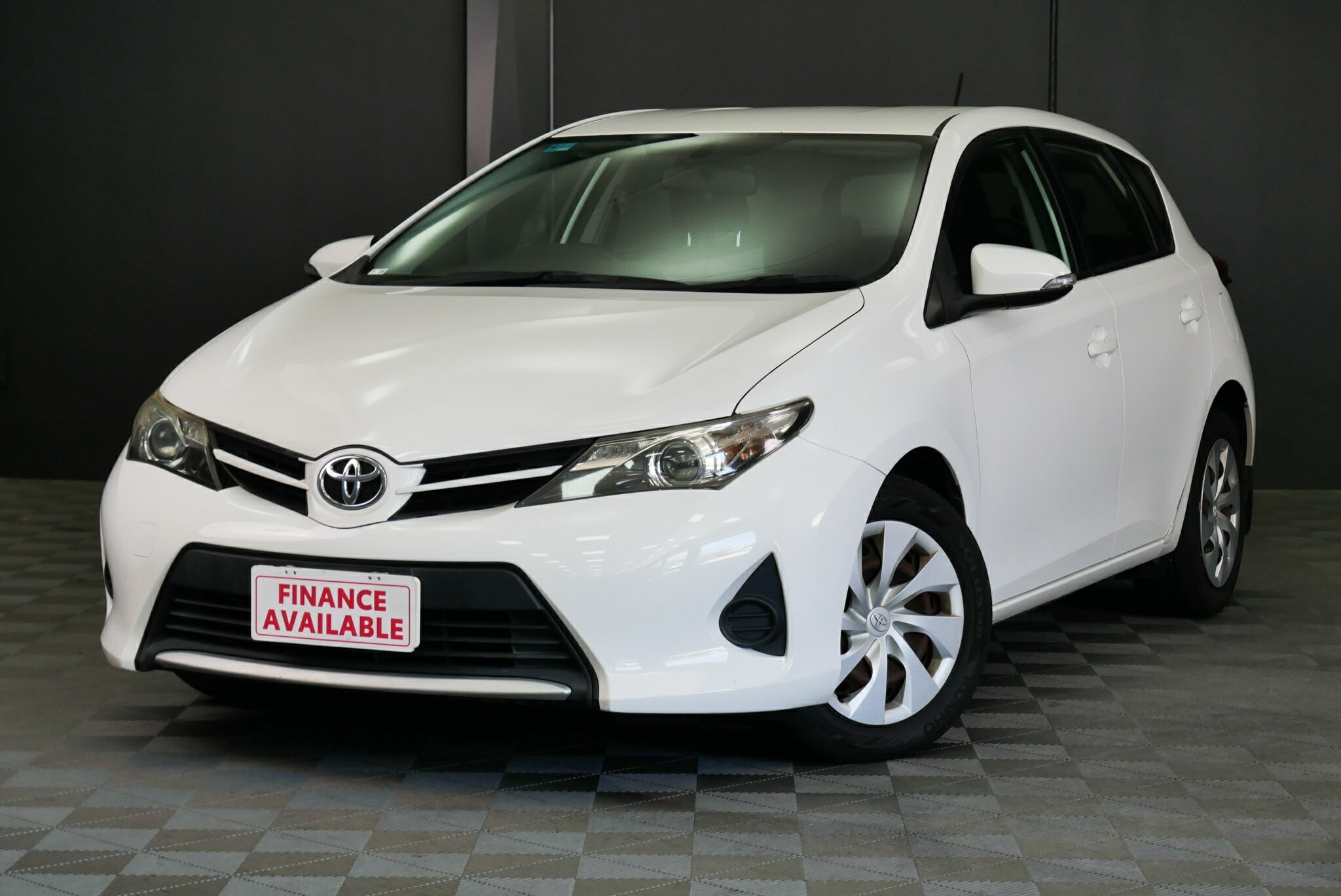 Toyota Corolla image 3