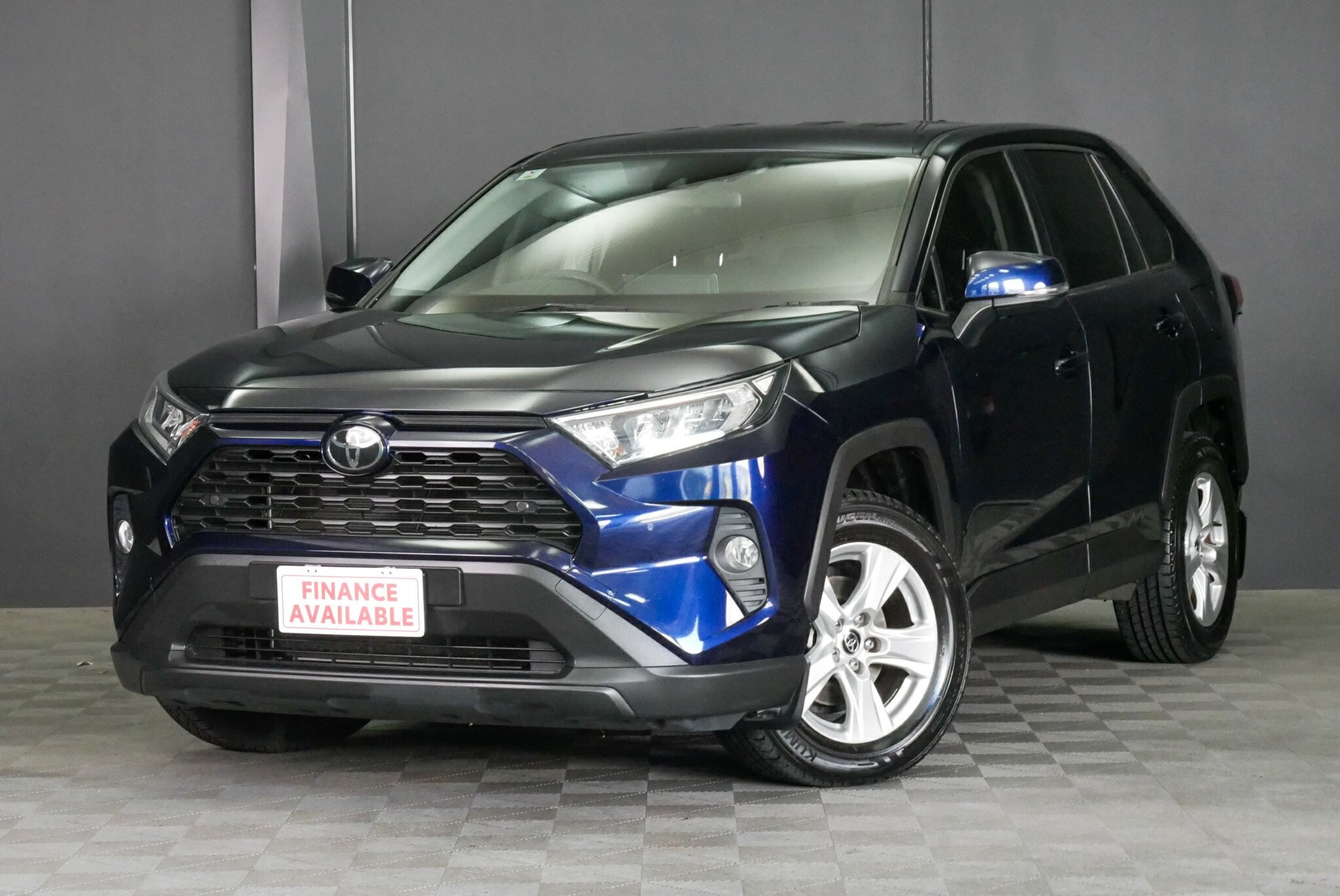Toyota Rav4 image 3