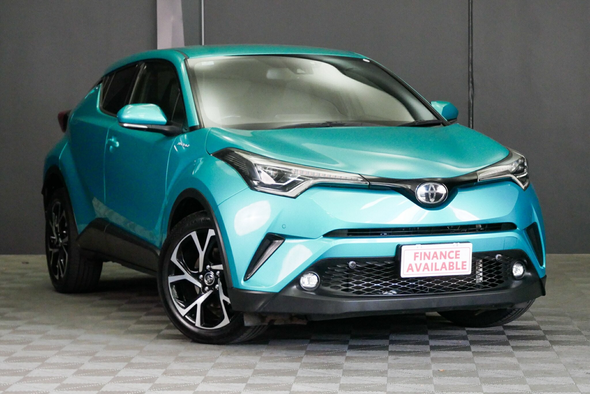 Toyota C-hr image 1