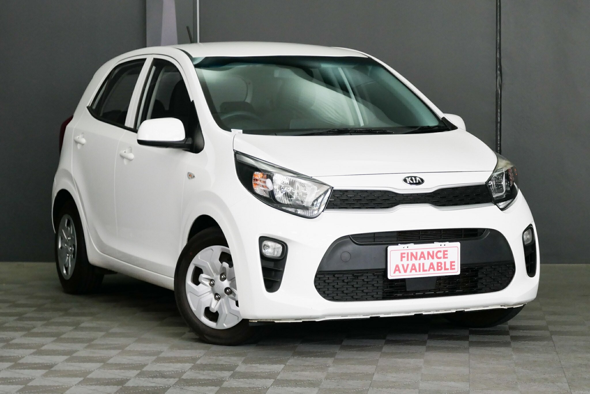 Kia Picanto image 1