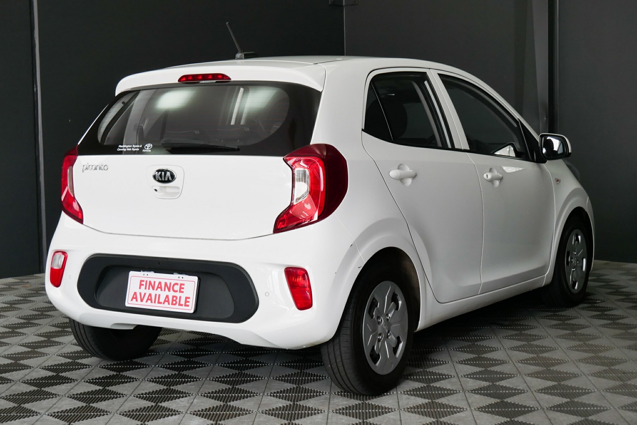 Kia Picanto image 4