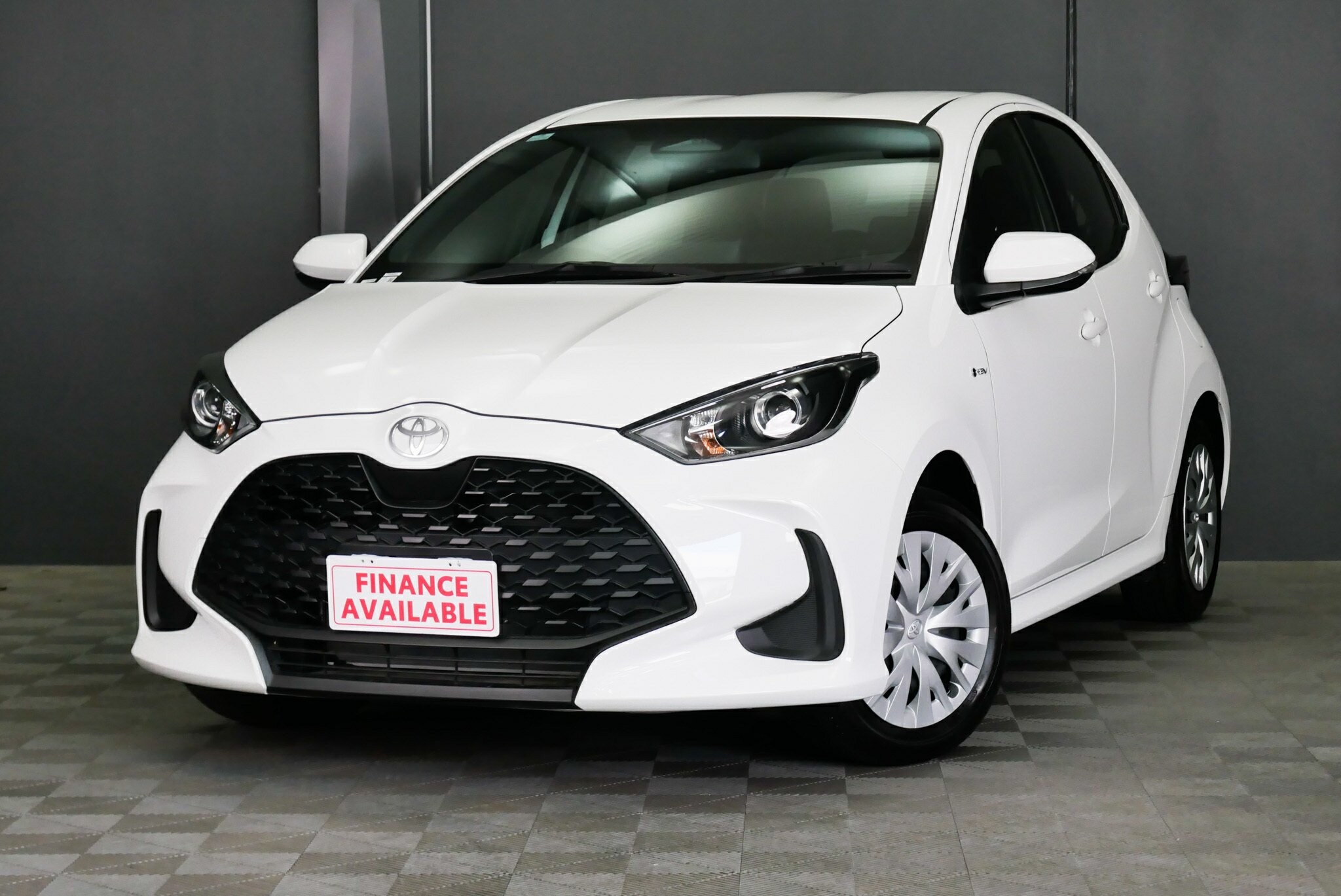Toyota Yaris image 3