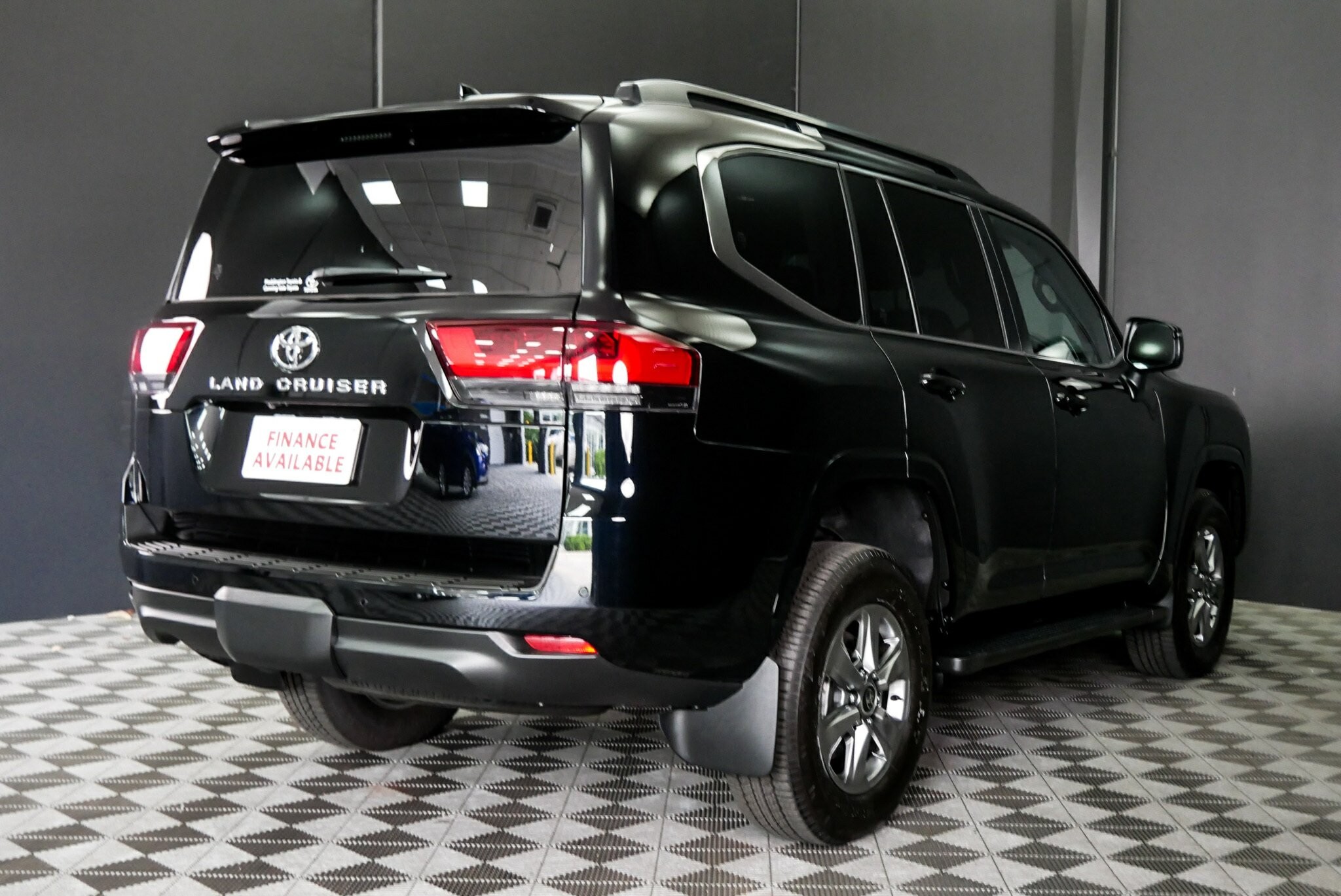 Toyota Landcruiser image 4