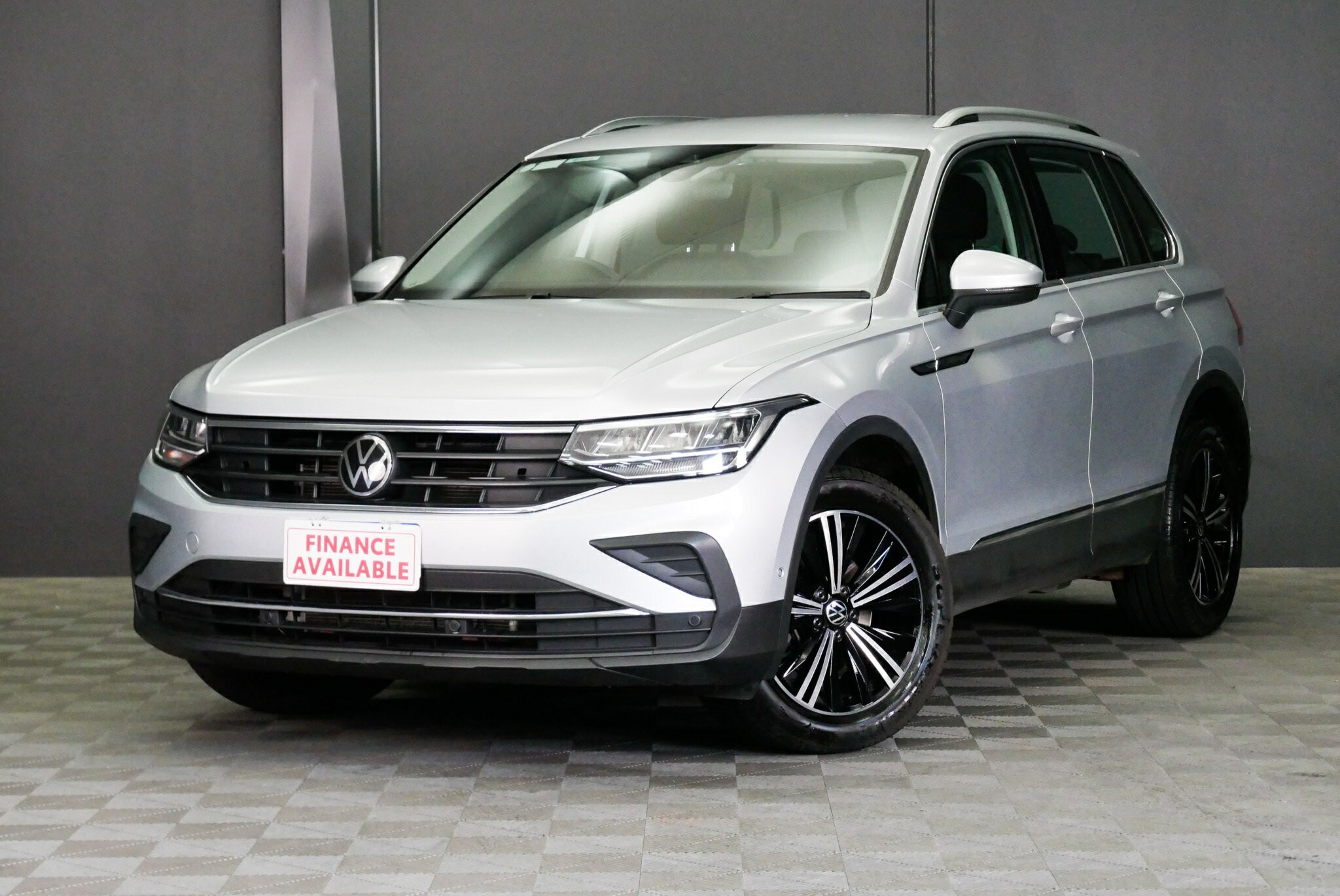 Volkswagen Tiguan image 3
