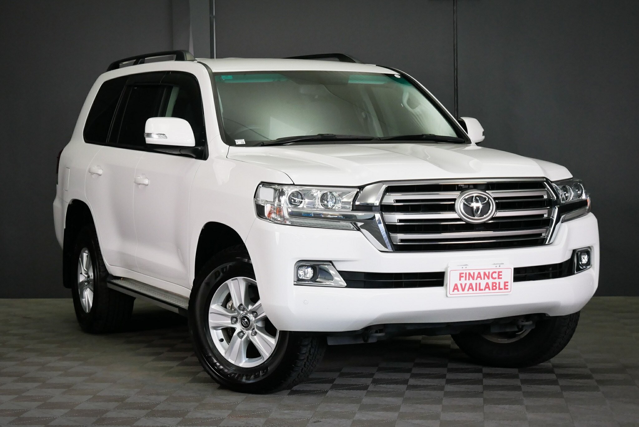 Toyota Landcruiser image 1