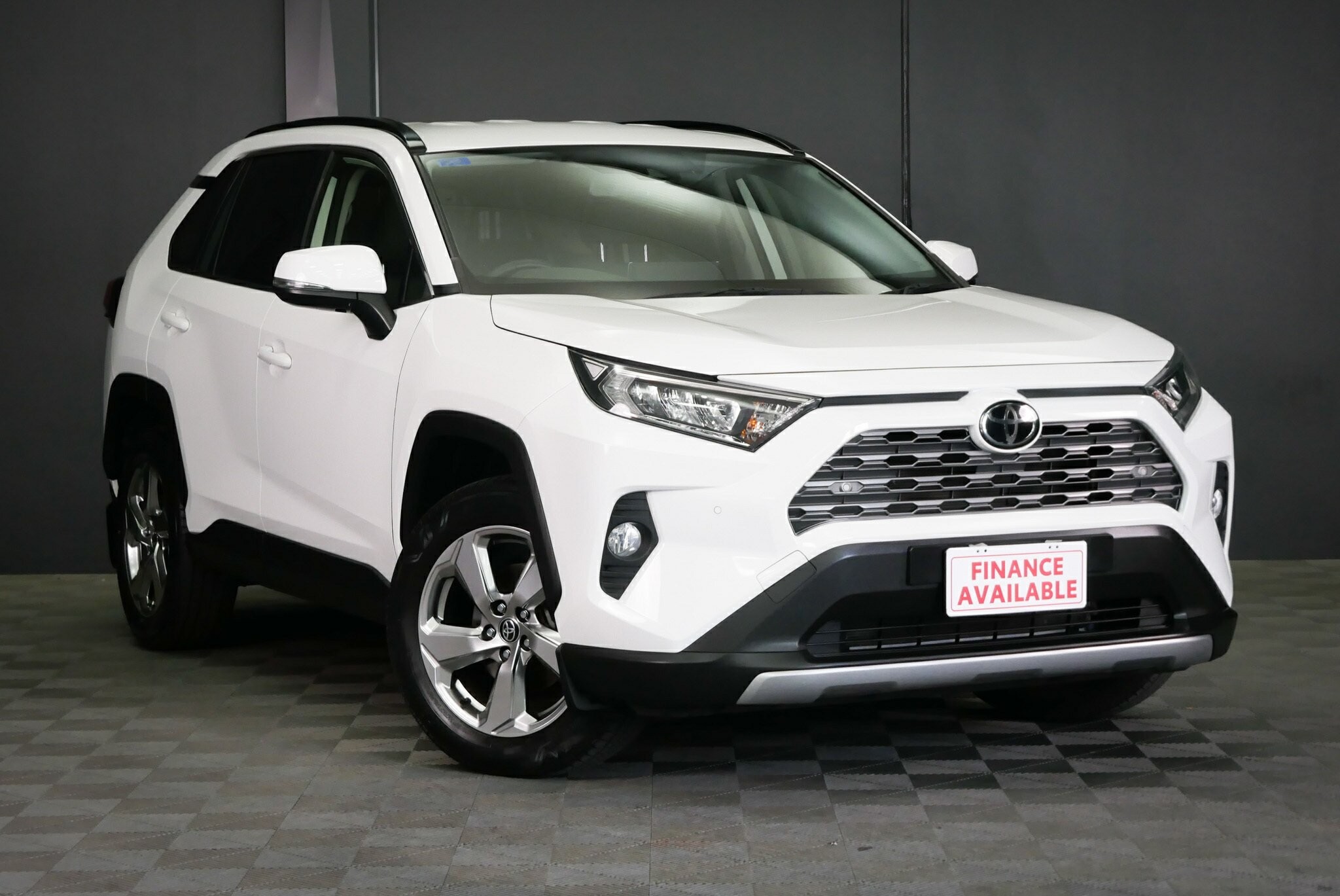 Toyota Rav4 image 1