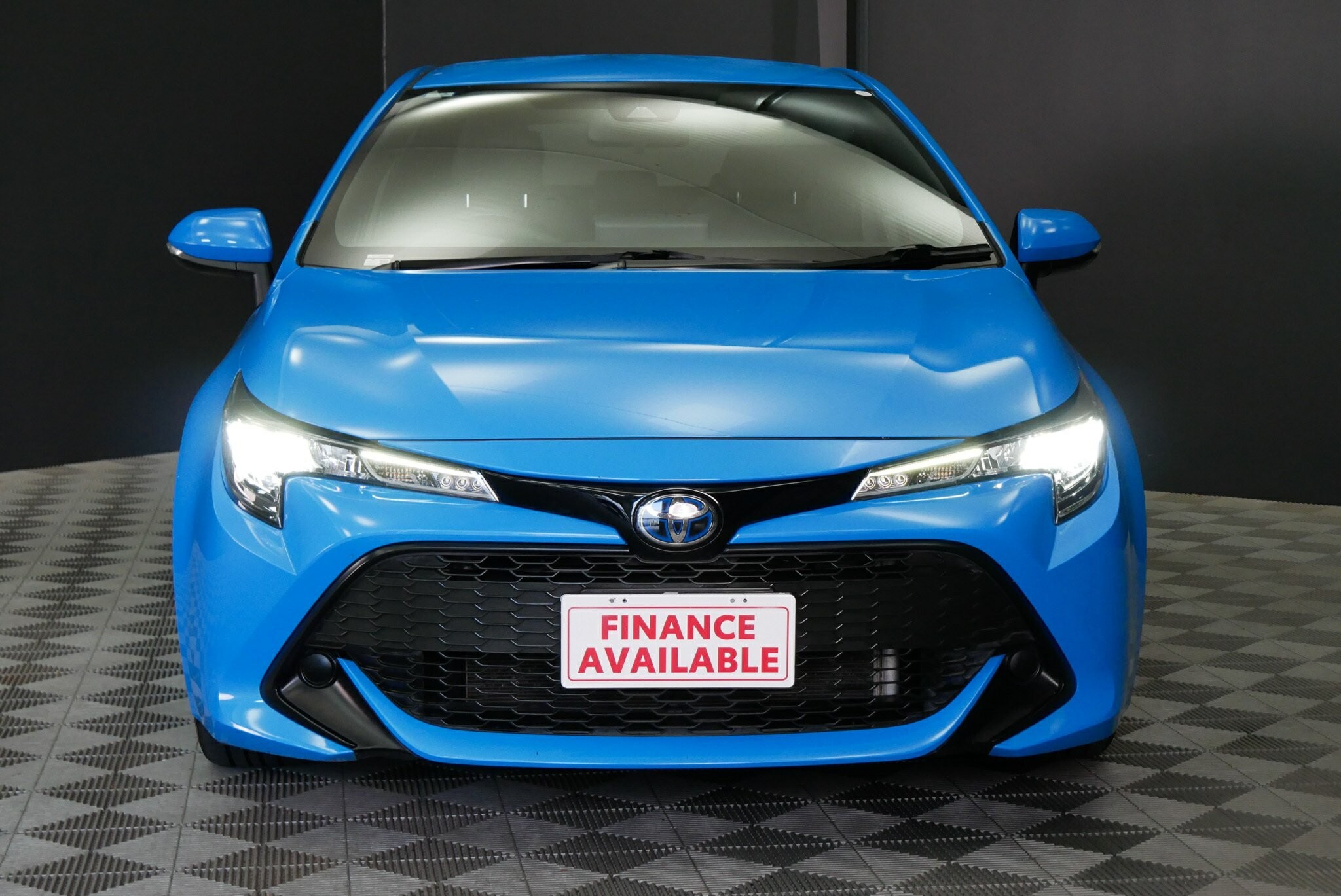 Toyota Corolla image 2