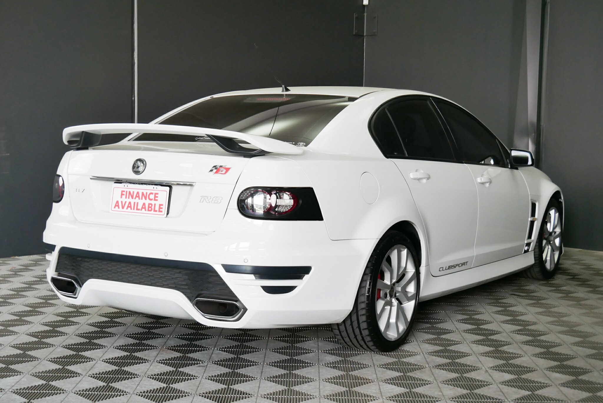 Holden Special Vehicles Clubsport image 4