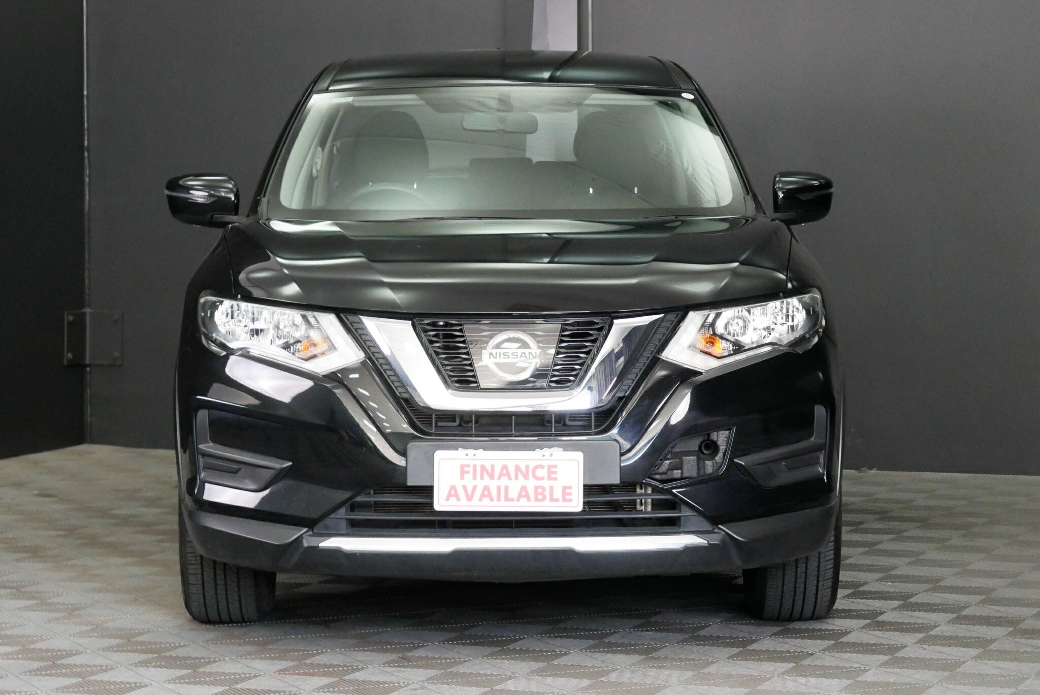 Nissan X-trail image 2