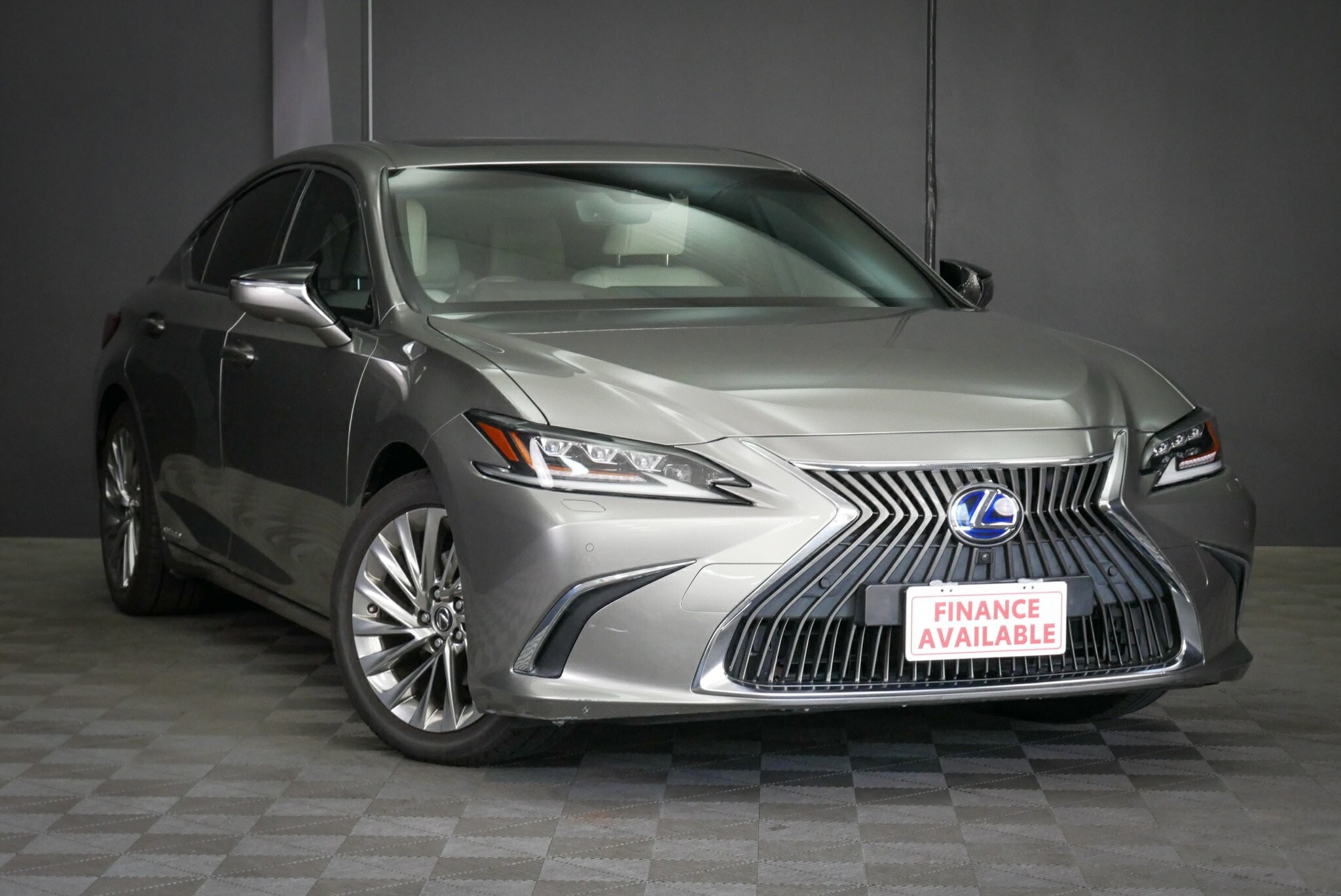 Lexus Es image 1