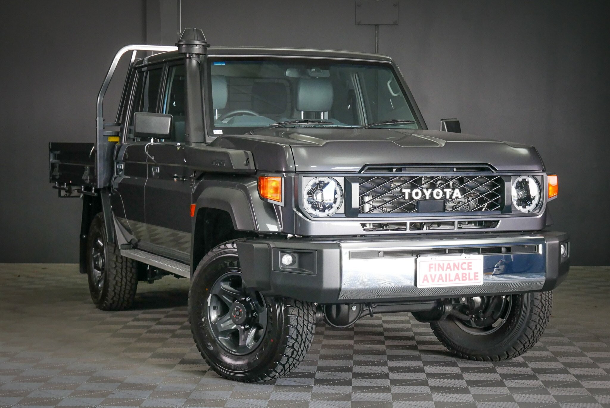 Toyota Landcruiser image 1