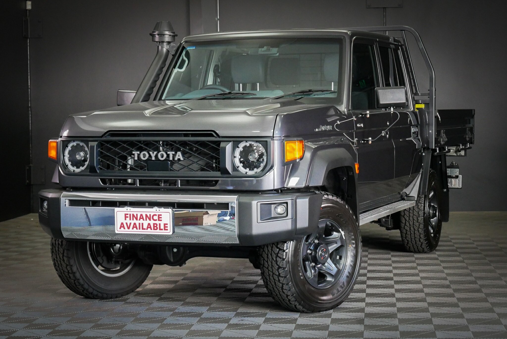 Toyota Landcruiser image 3