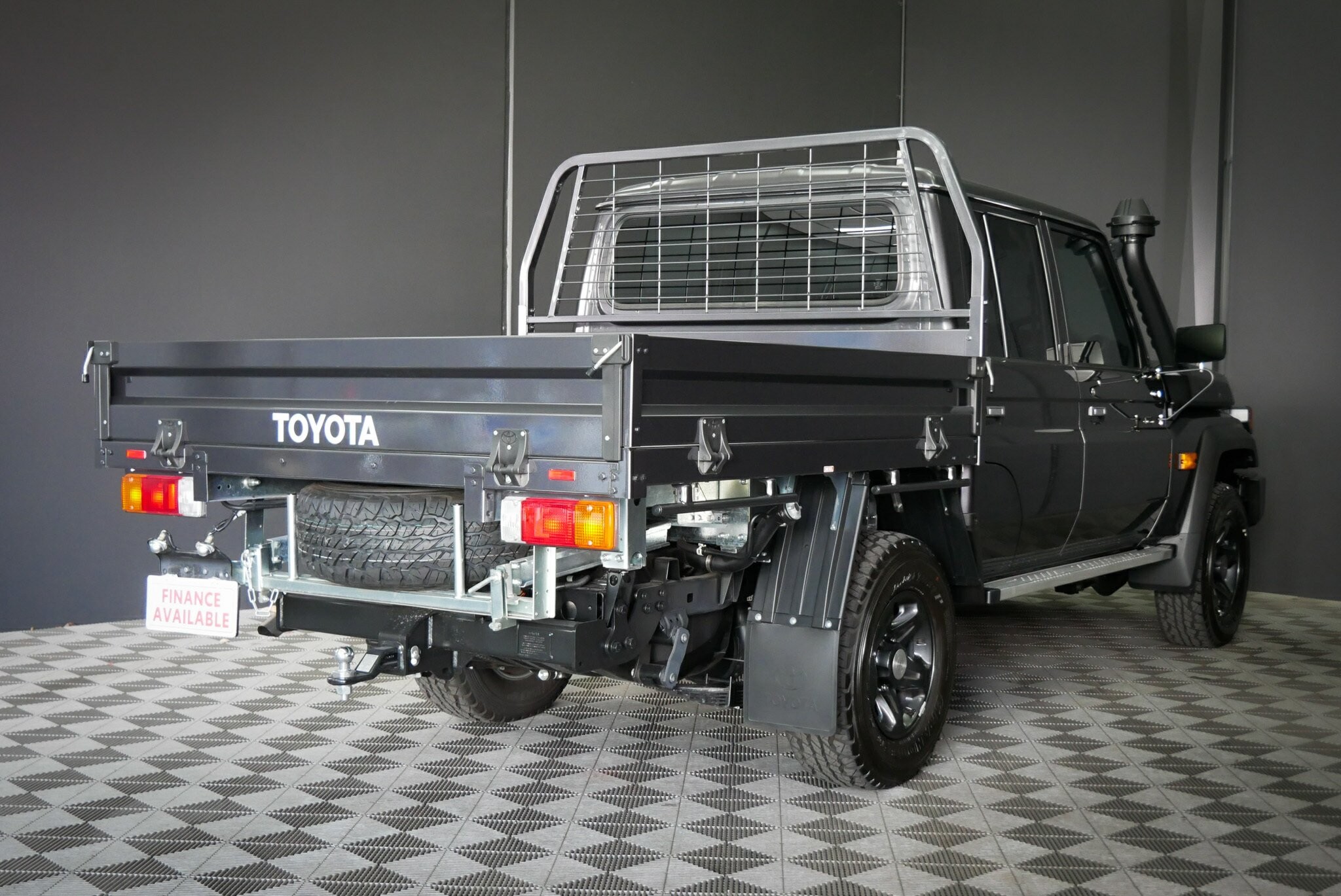 Toyota Landcruiser image 4