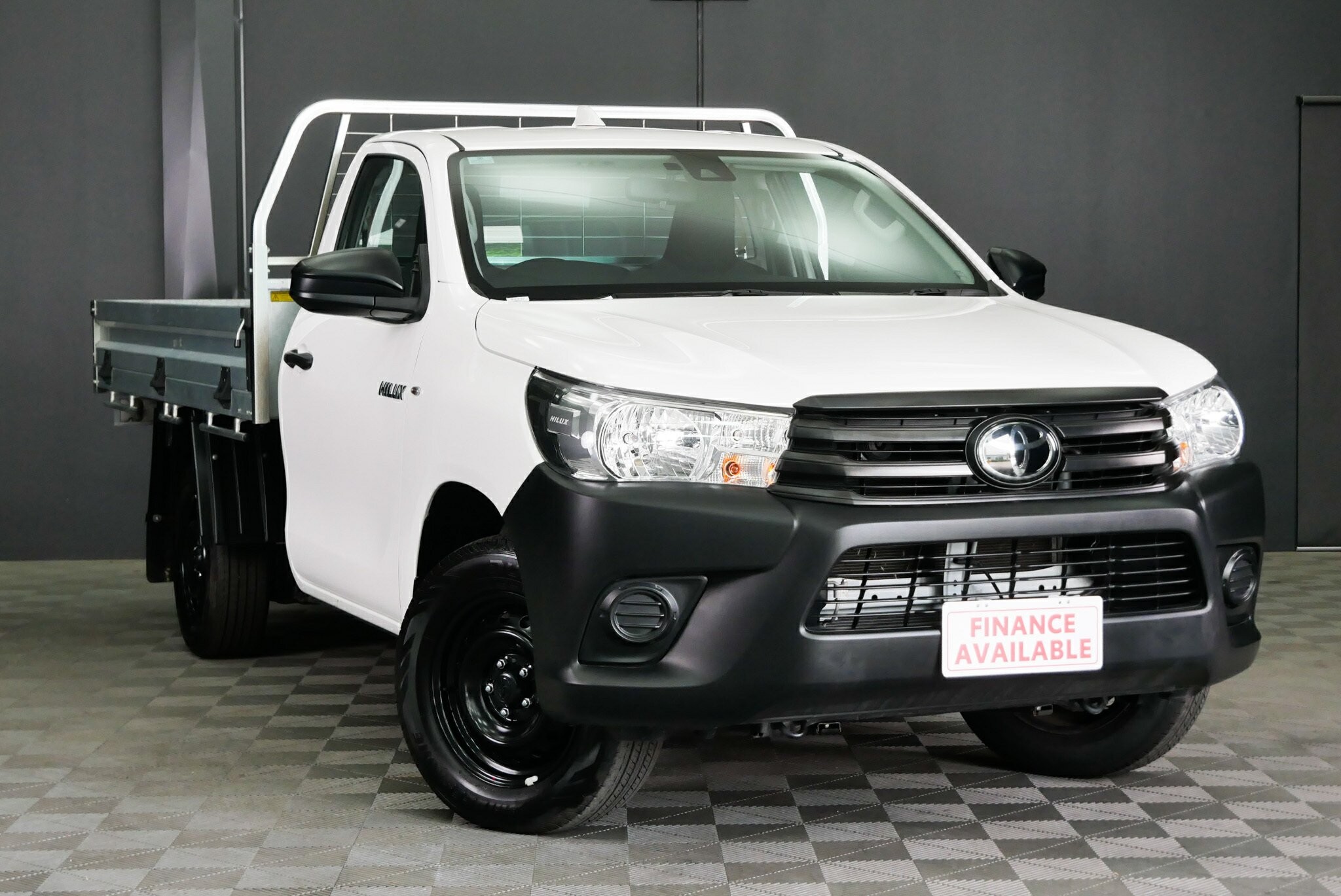 Toyota Hilux image 1
