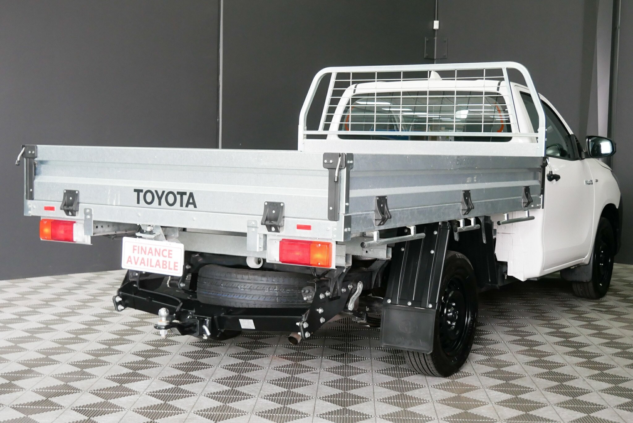 Toyota Hilux image 4