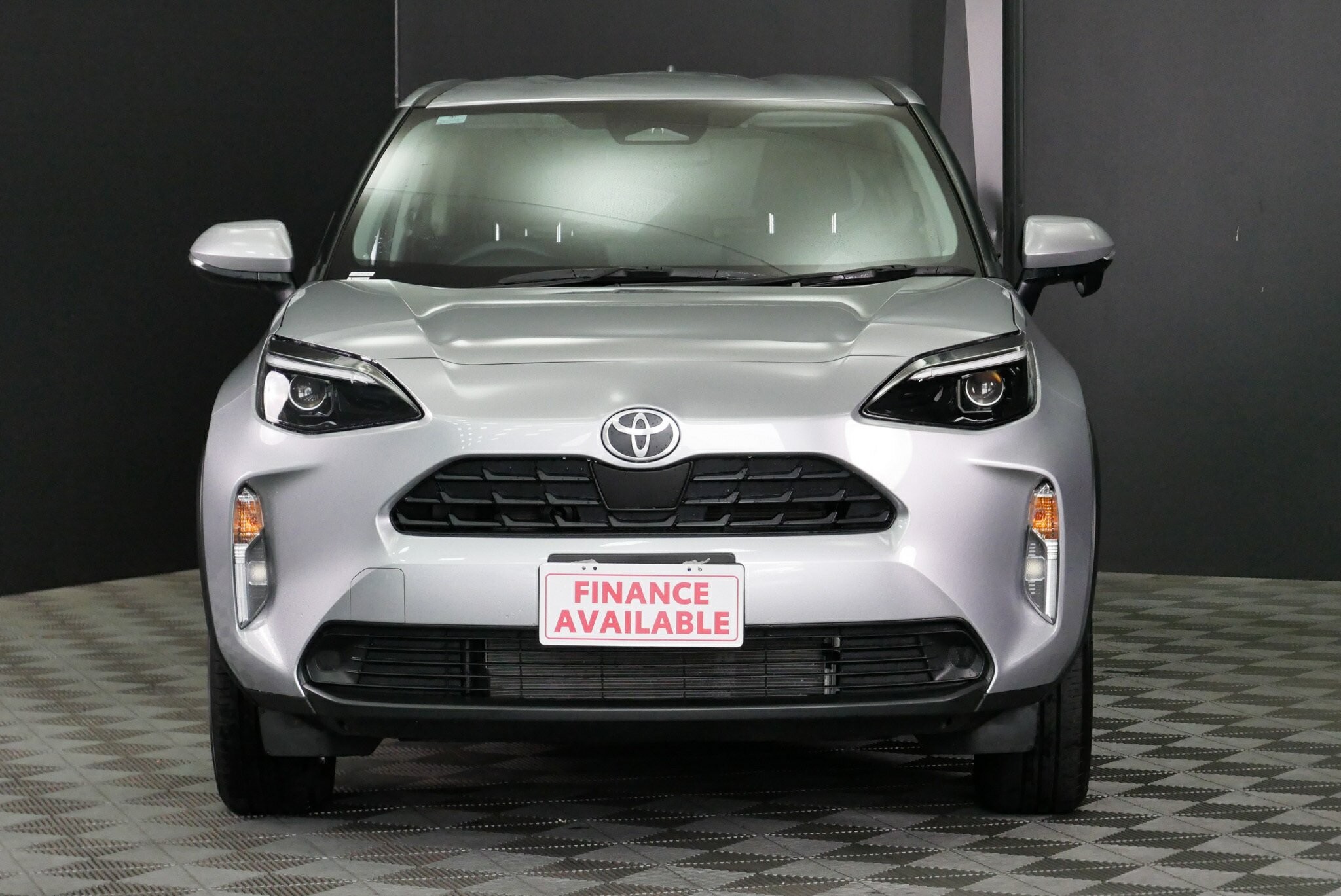 Toyota Corolla Cross image 2
