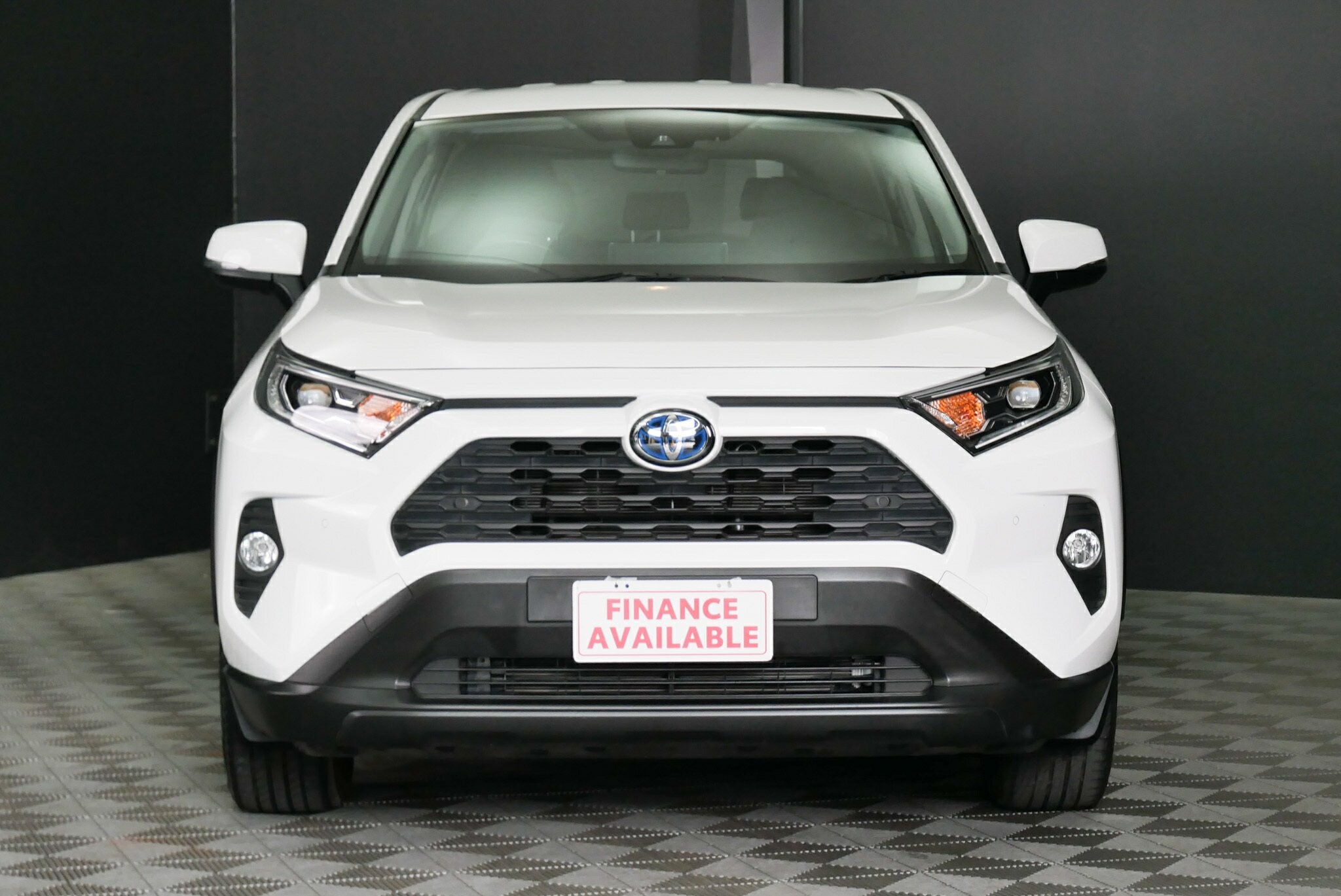 Toyota Rav4 image 2