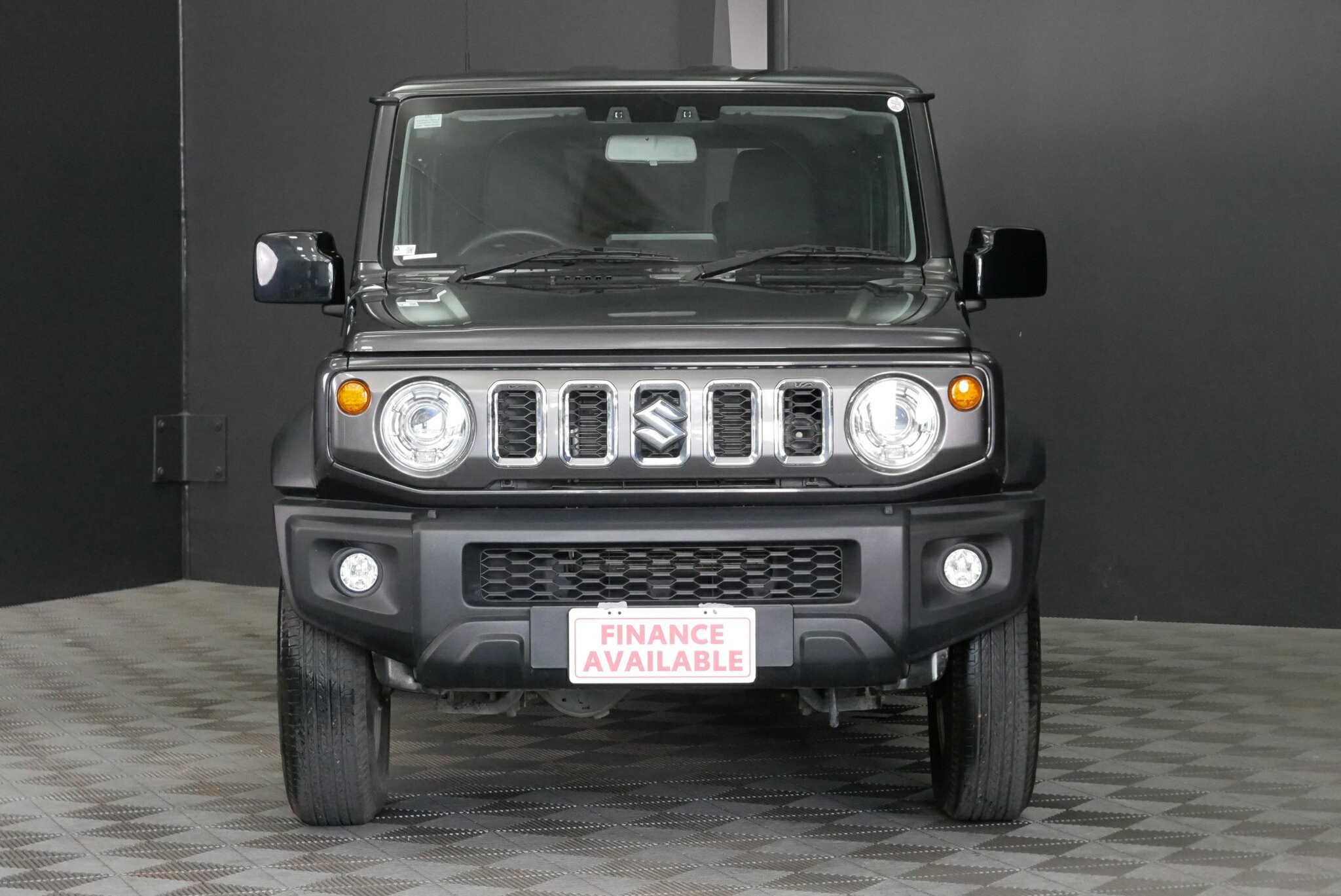 Suzuki Jimny image 2