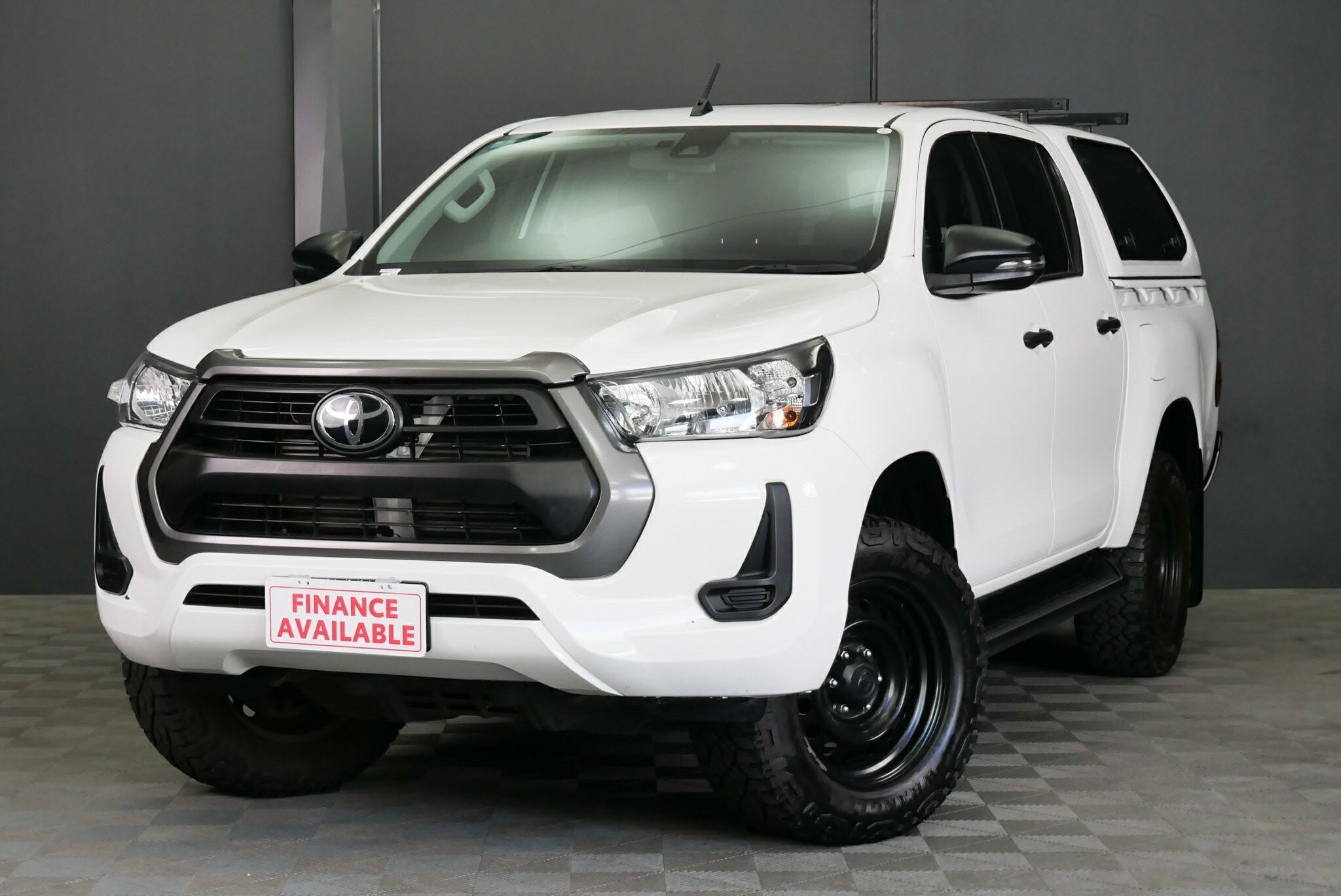 Toyota Hilux image 3