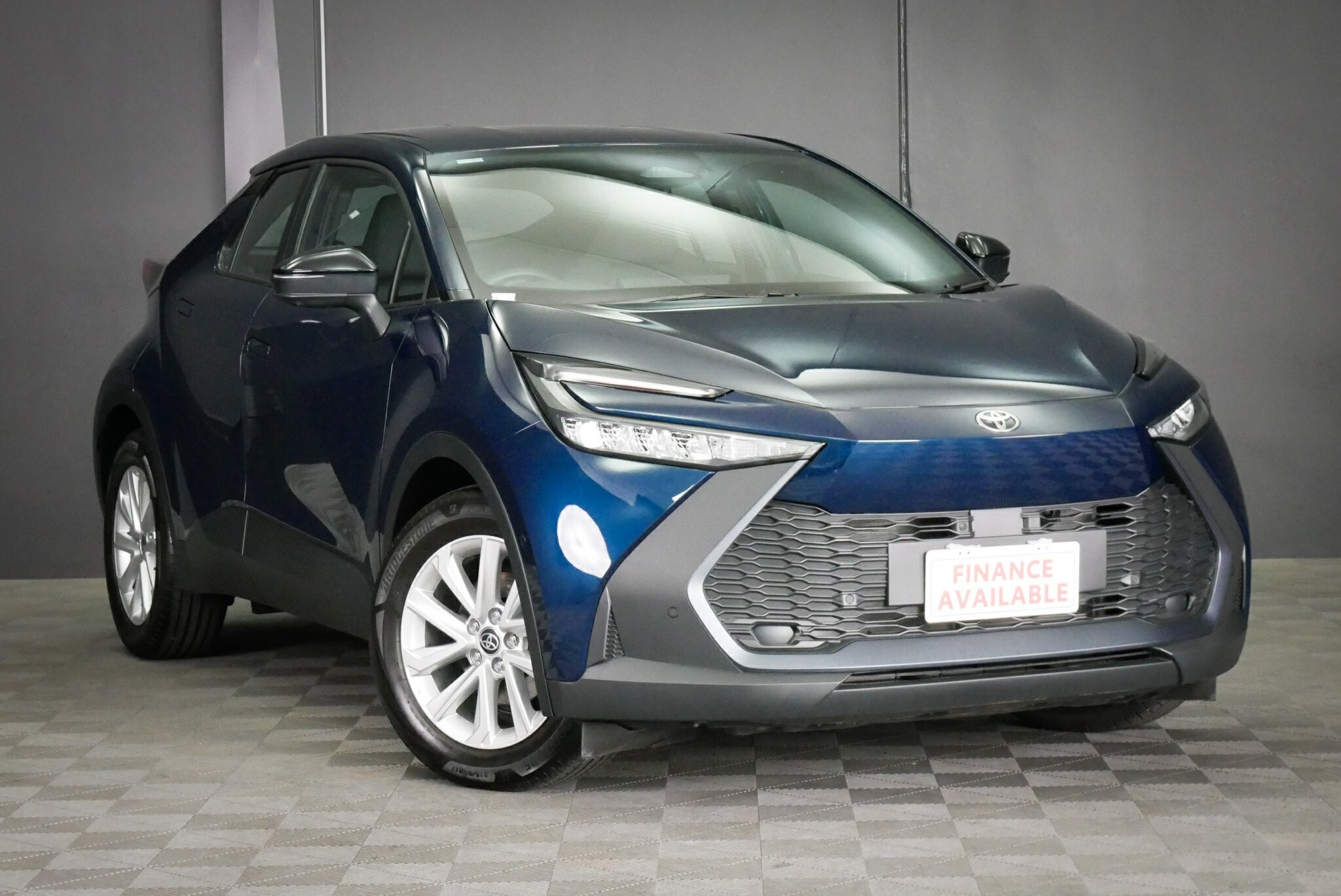 Toyota C-hr image 1