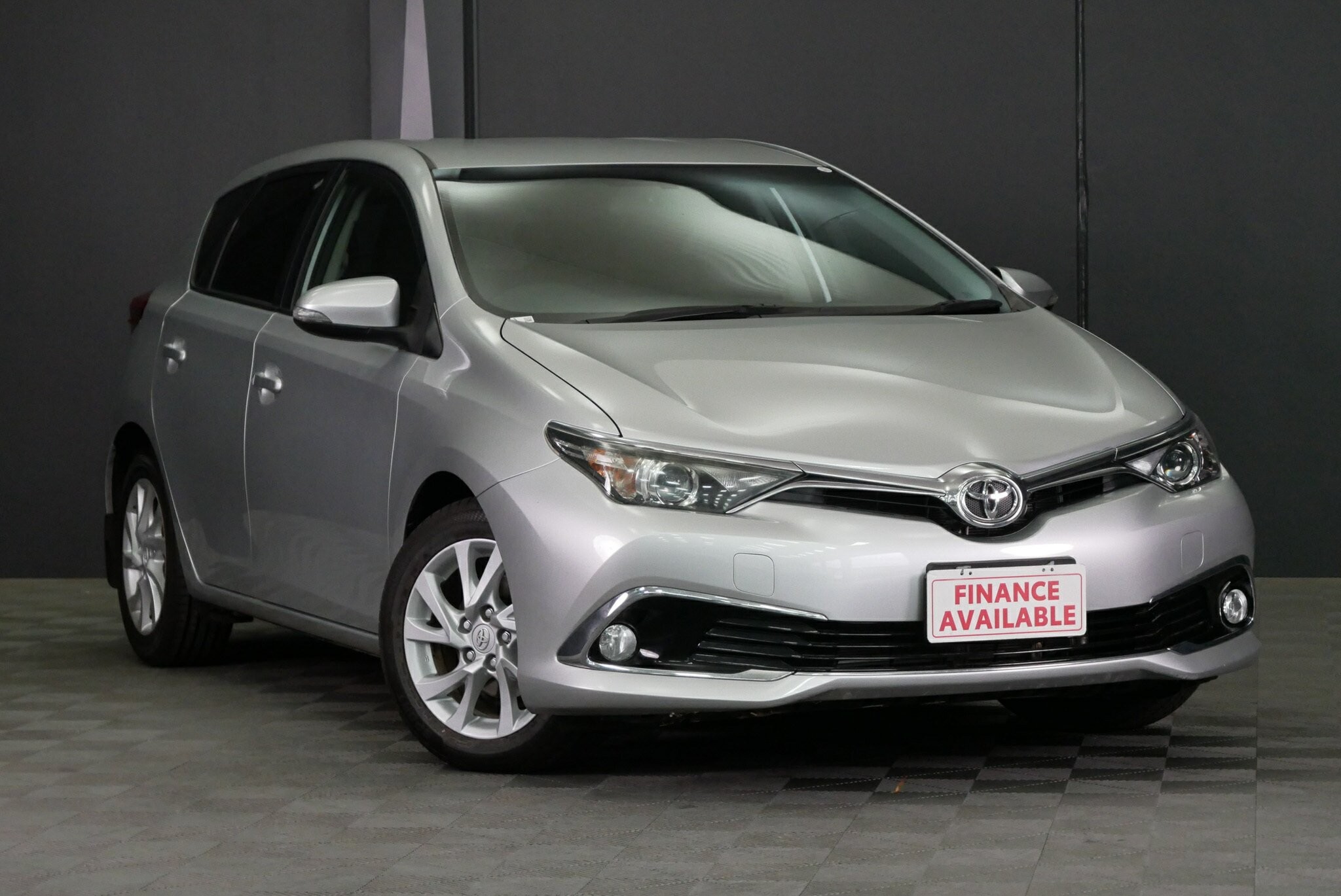 Toyota Corolla image 1