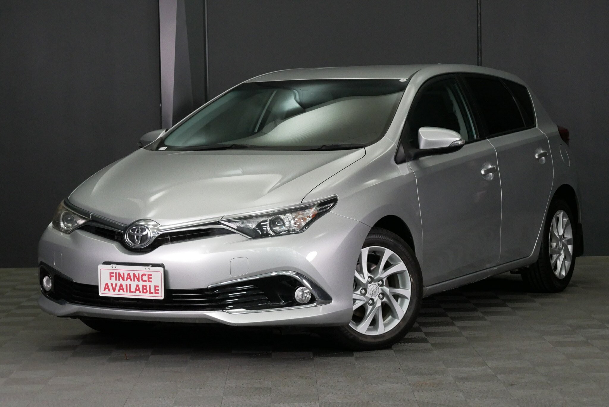 Toyota Corolla image 3