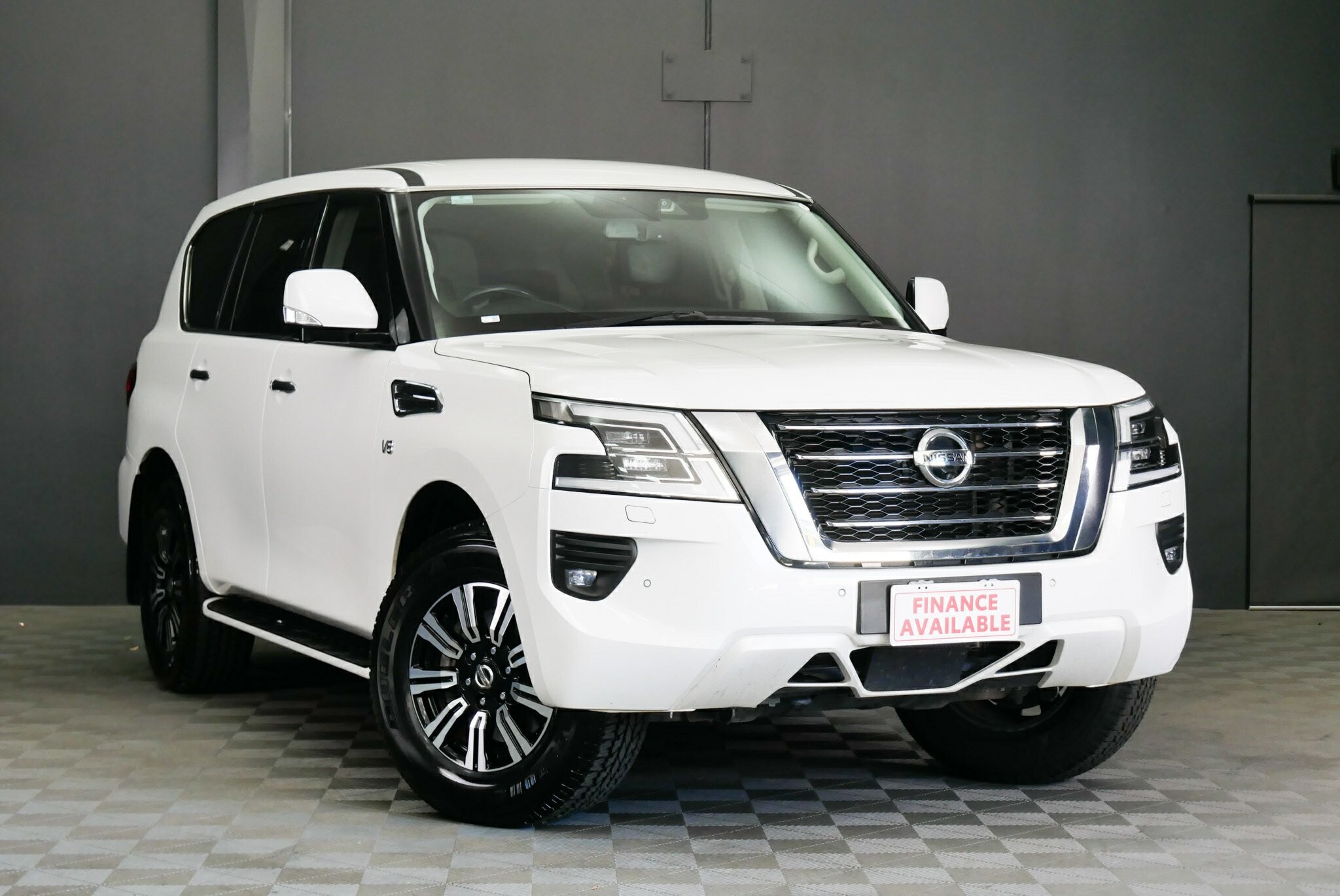 Nissan Patrol image 1