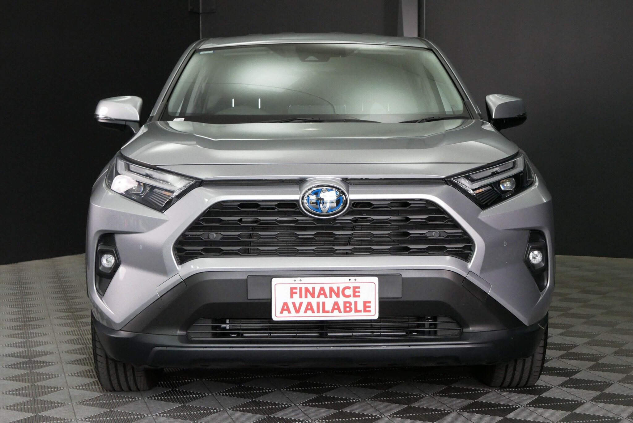 Toyota Rav4 image 2