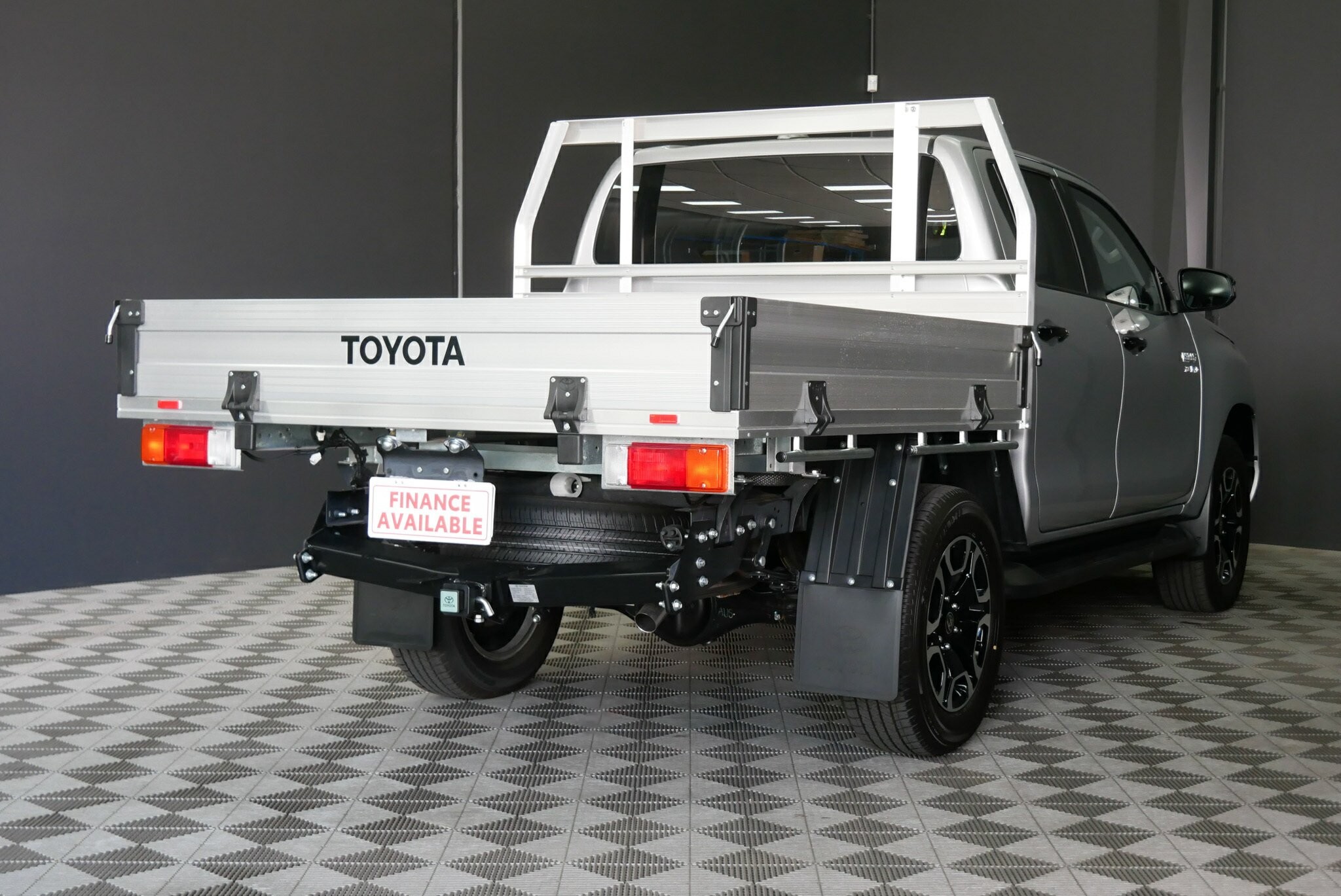 Toyota Hilux image 4